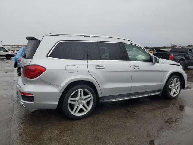 Photo 2 VIN: 4JGDF7DE6DA233620 - MERCEDES-BENZ GL 550 4MA 