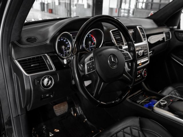 Photo 9 VIN: 4JGDF7DE8GA676601 - MERCEDES-BENZ GL 