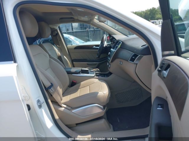 Photo 4 VIN: 4JGDF7DE8GA703621 - MERCEDES-BENZ GL 550 