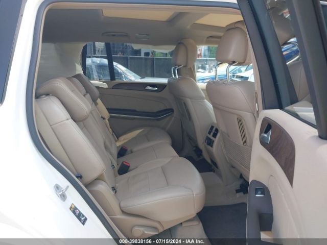 Photo 7 VIN: 4JGDF7DE8GA703621 - MERCEDES-BENZ GL 550 