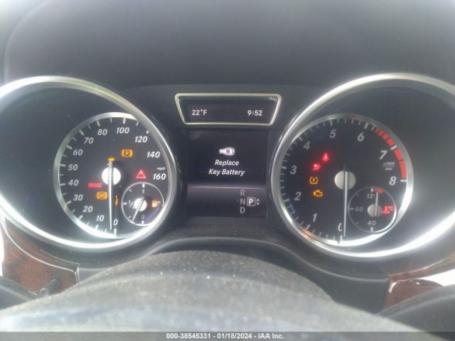 Photo 6 VIN: 4JGDF7DE9EA324527 - MERCEDES-BENZ GL 550 