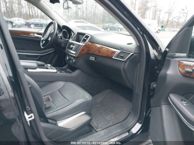 Photo 4 VIN: 4JGDF7DEXFA473014 - MERCEDES-BENZ GL 550 