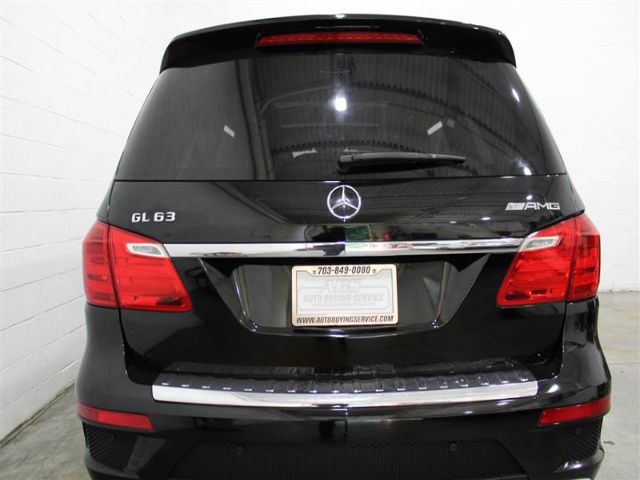 Photo 2 VIN: 4JGDF7EE6FA519209 - MERCEDES-BENZ GL-CLASS 