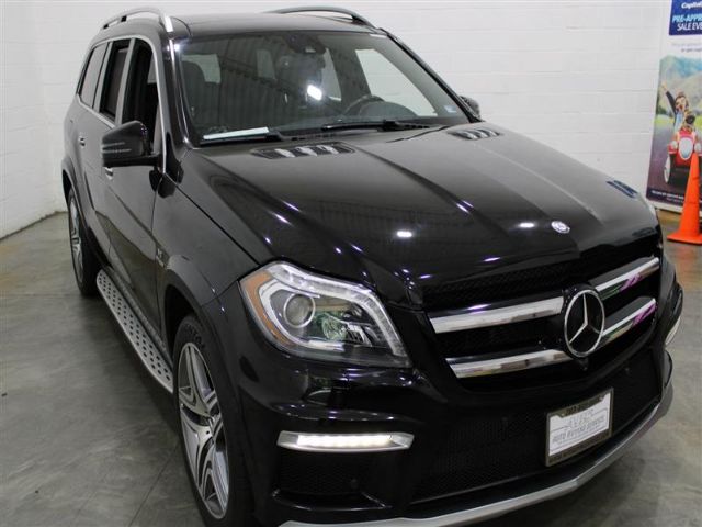 Photo 2 VIN: 4JGDF7EE6FA519209 - MERCEDES-BENZ GL-CLASS 