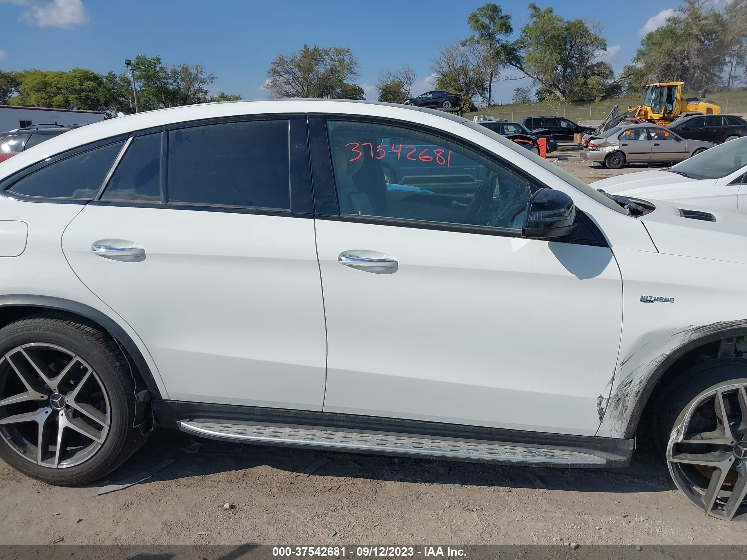 Photo 12 VIN: 4JGED6EB2JA104097 - MERCEDES-BENZ GLE 