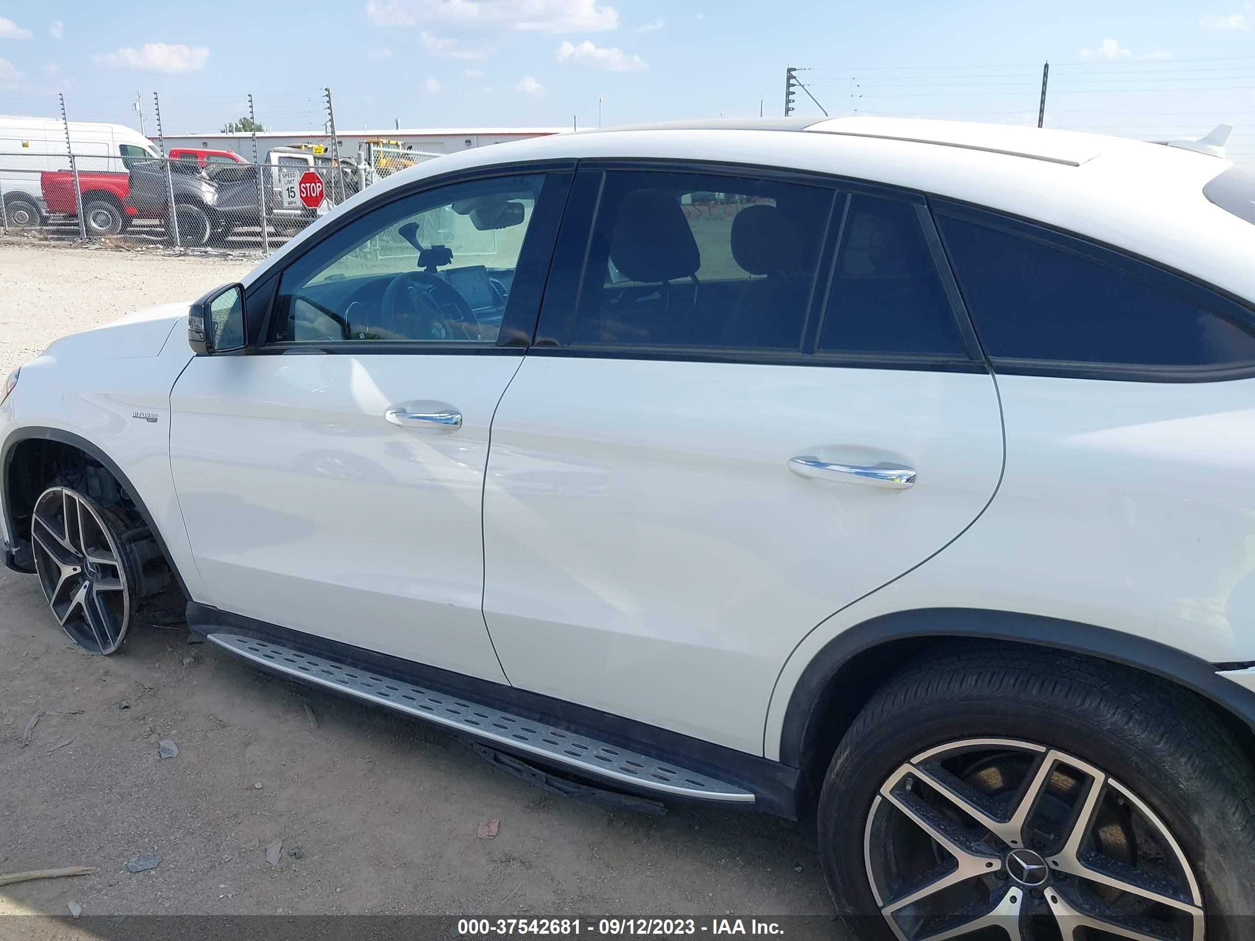 Photo 13 VIN: 4JGED6EB2JA104097 - MERCEDES-BENZ GLE 