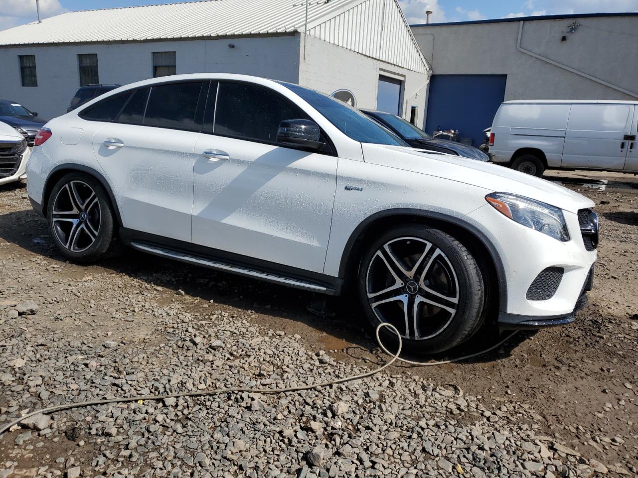 Photo 3 VIN: 4JGED6EBXJA122587 - MERCEDES-BENZ GLE 