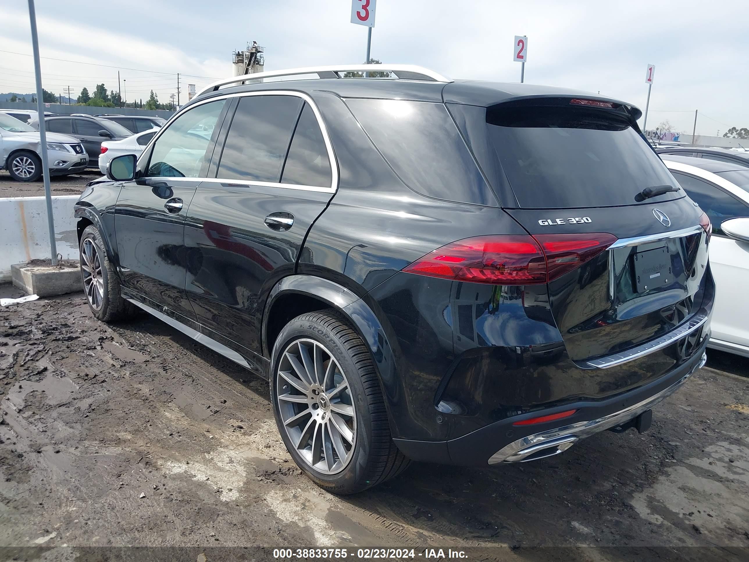 Photo 3 VIN: 4JGFB4FB0RA981535 - MERCEDES-BENZ GLE 