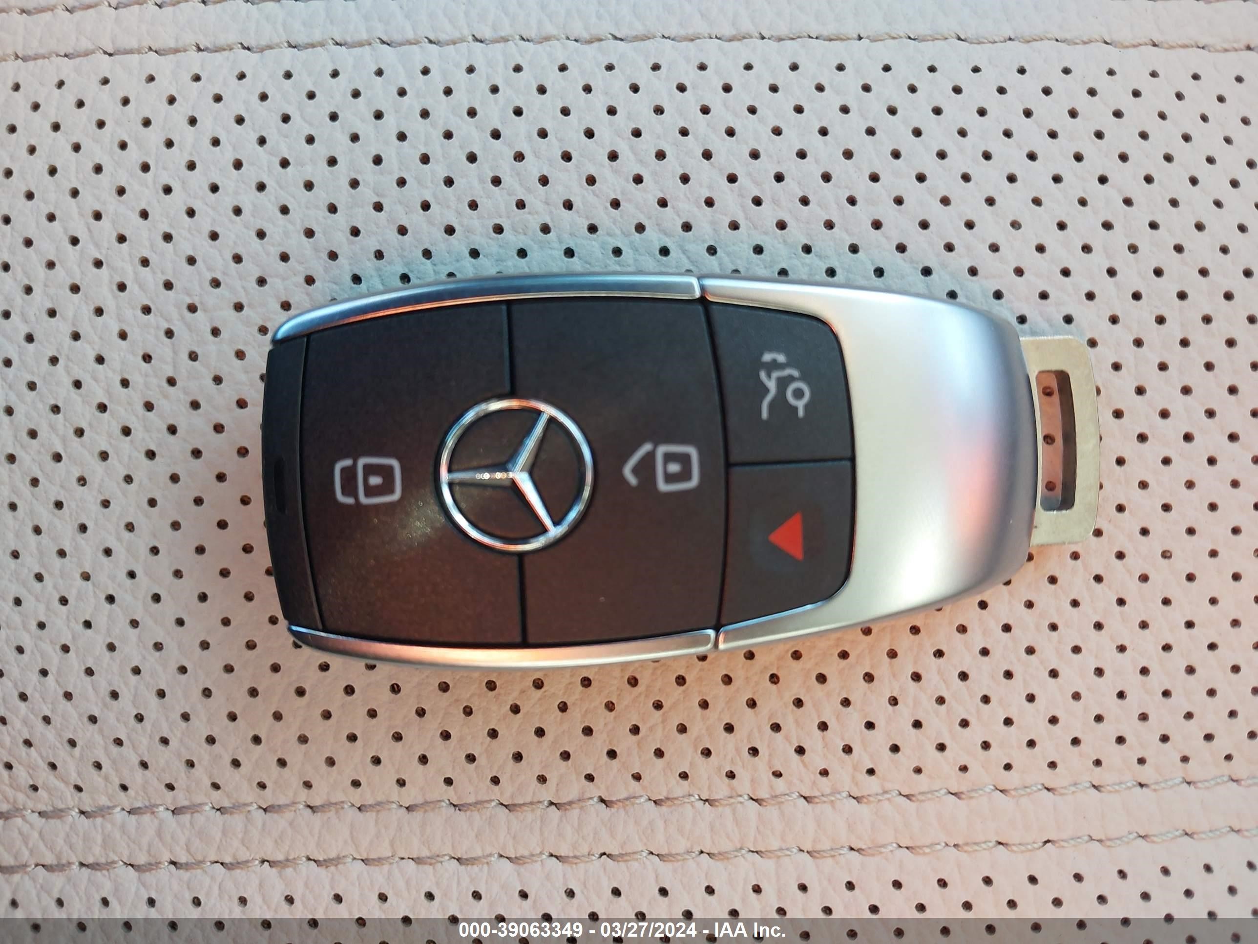 Photo 10 VIN: 4JGFB4FB1RB135912 - MERCEDES-BENZ NULL 