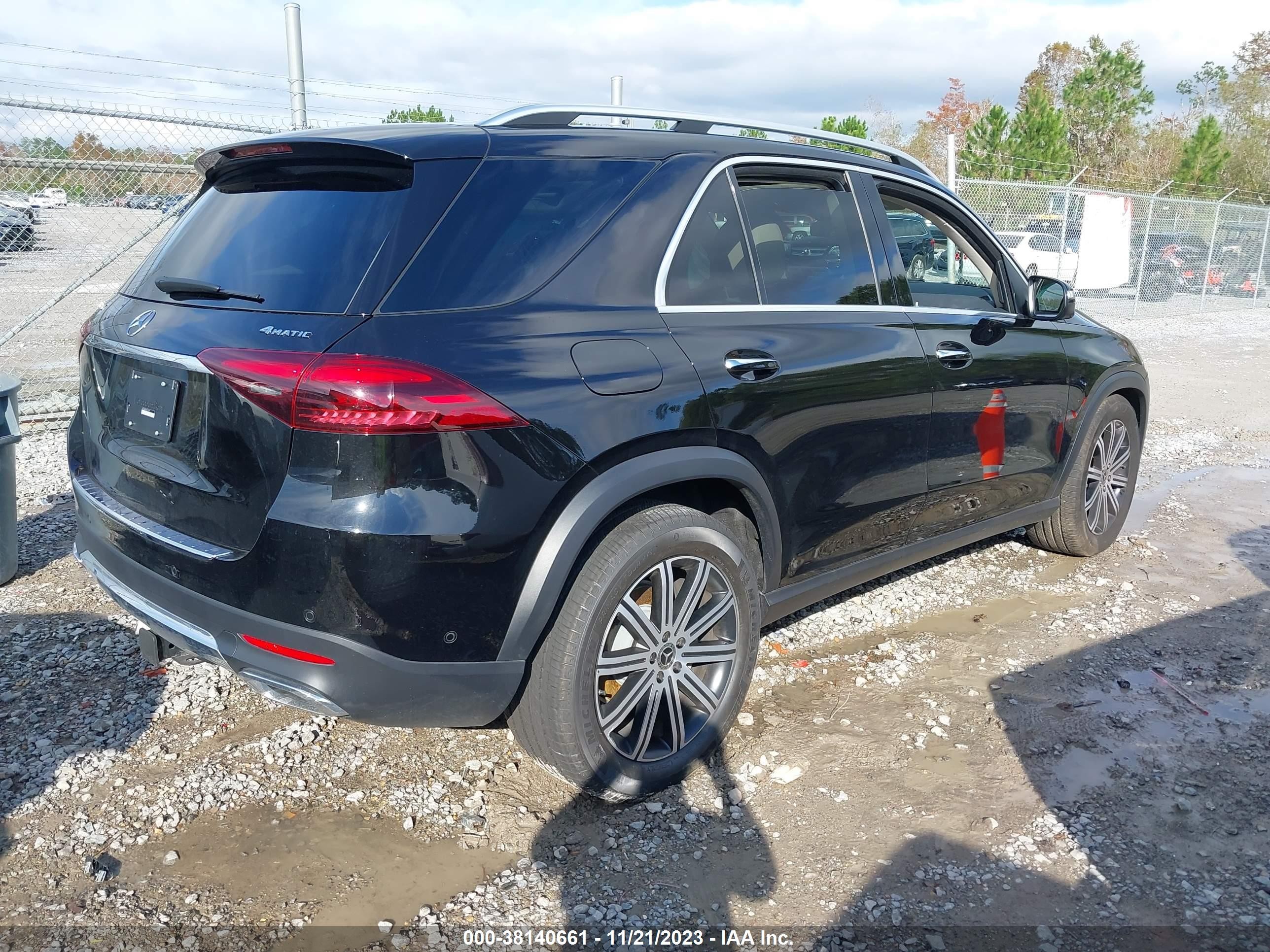 Photo 3 VIN: 4JGFB4FB9RA971991 - MERCEDES-BENZ GLE 