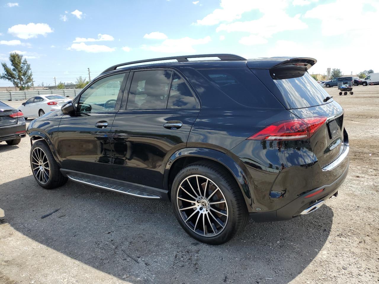 Photo 1 VIN: 4JGFB4JB1PA917458 - MERCEDES-BENZ GLE 