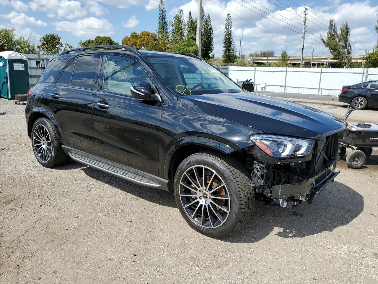 Photo 3 VIN: 4JGFB4JB1PA917458 - MERCEDES-BENZ GLE 