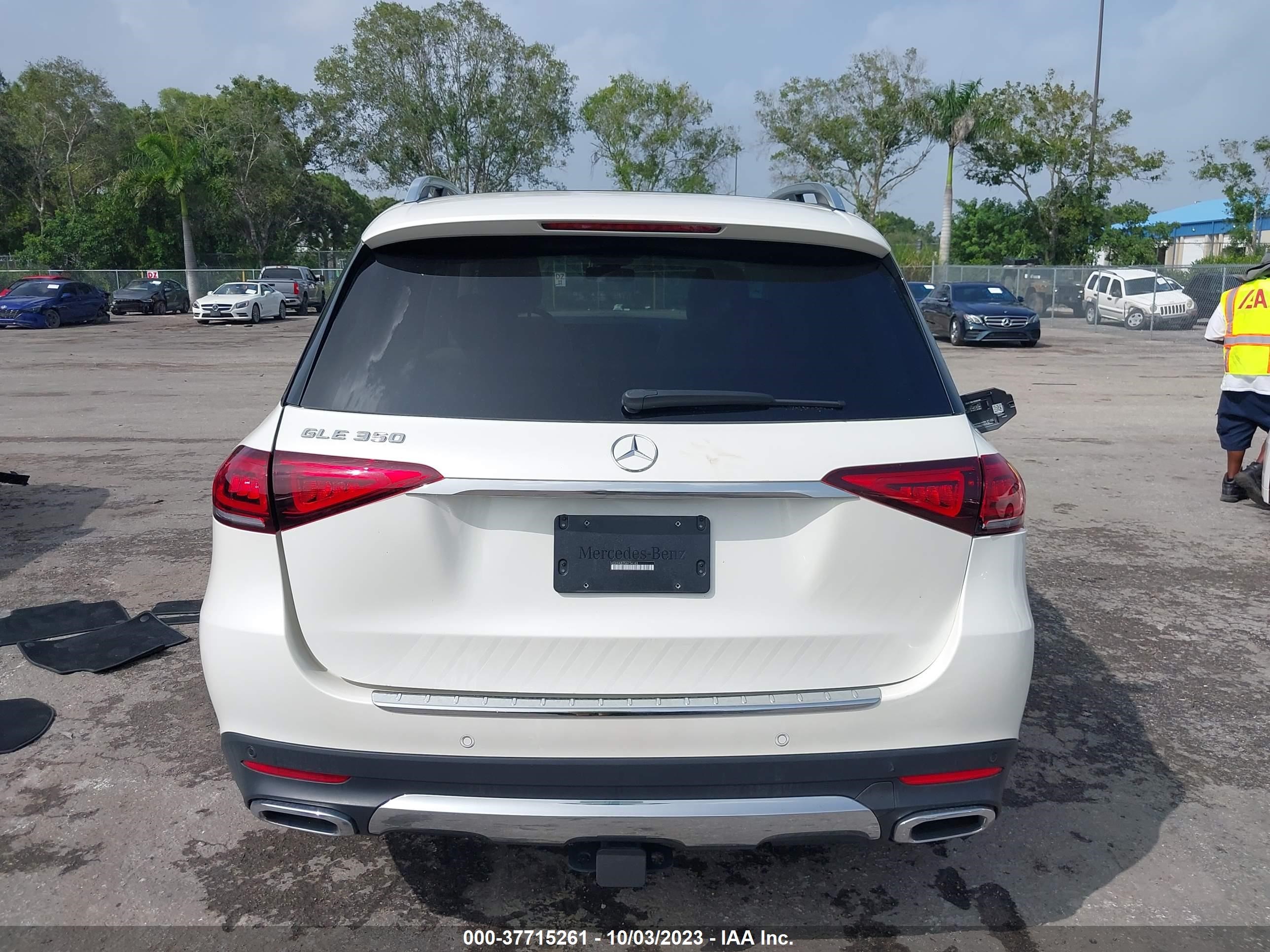 Photo 15 VIN: 4JGFB4JB2NA734163 - MERCEDES-BENZ GLE 