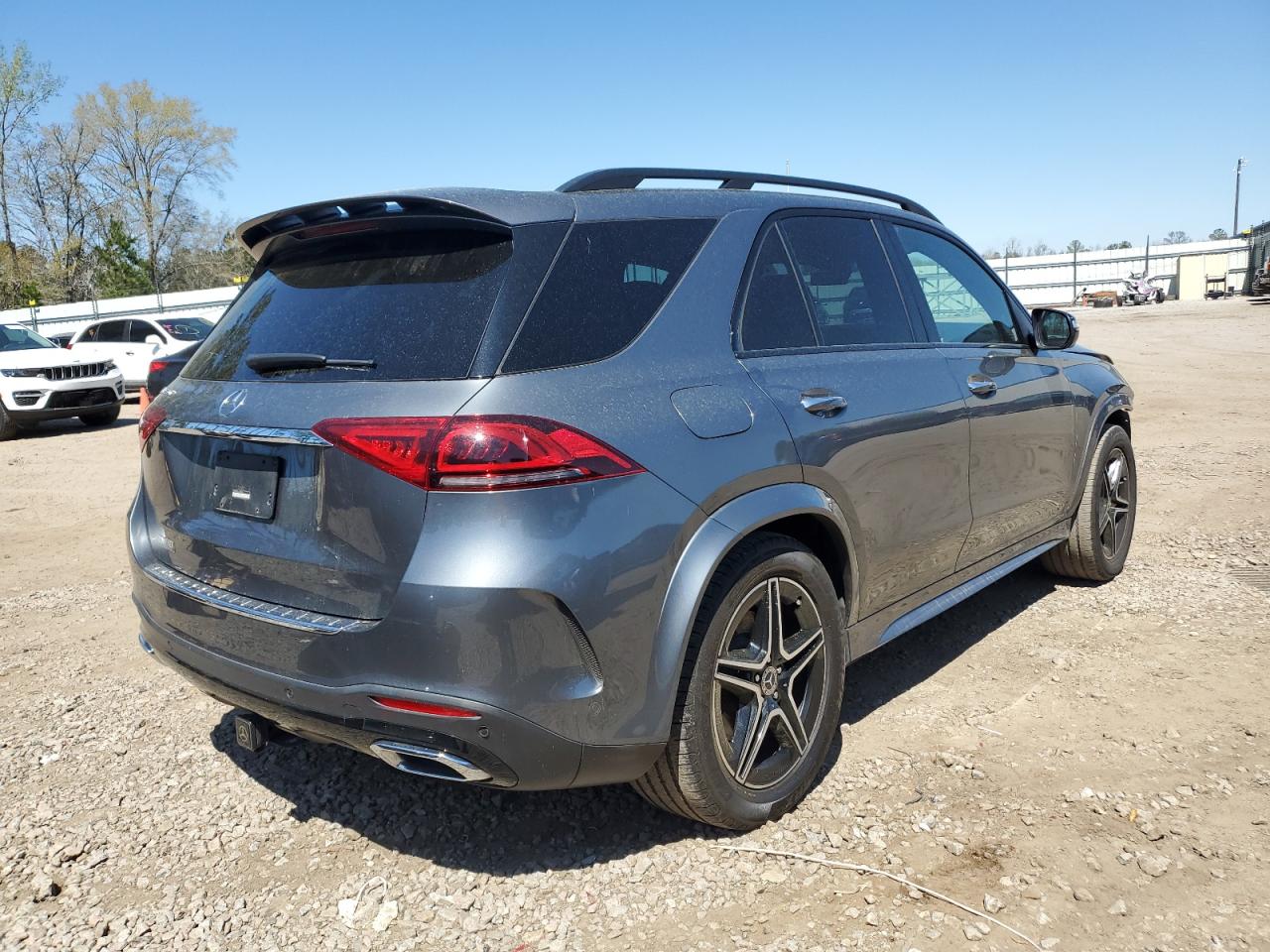 Photo 2 VIN: 4JGFB4JB3LA205642 - MERCEDES-BENZ GLE 