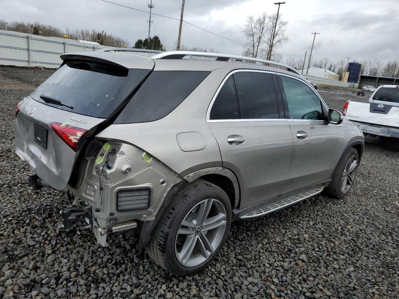 Photo 2 VIN: 4JGFB4KB2NA684167 - MERCEDES-BENZ GLE 