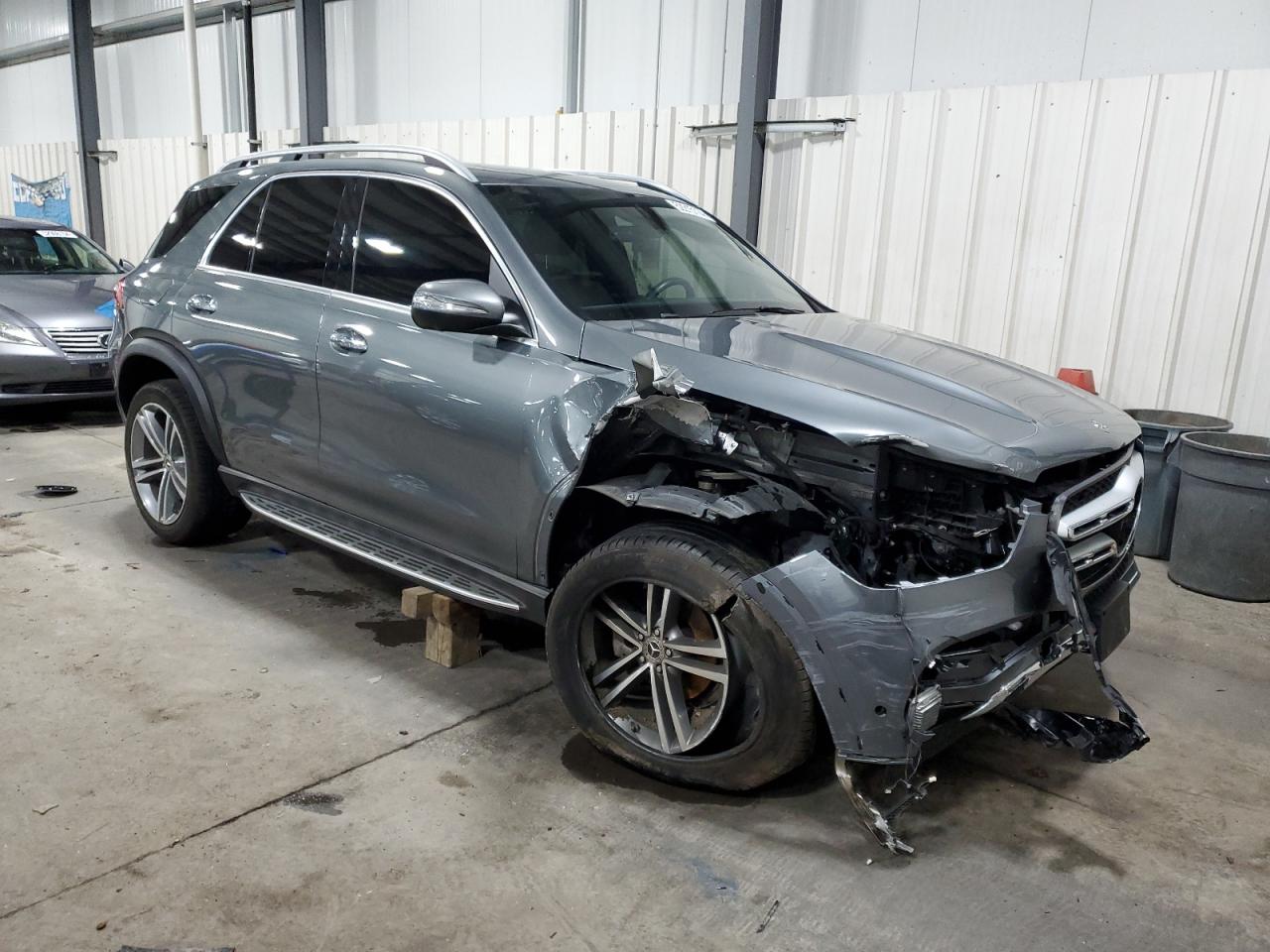 Photo 3 VIN: 4JGFB4KB6LA259242 - MERCEDES-BENZ GLE 