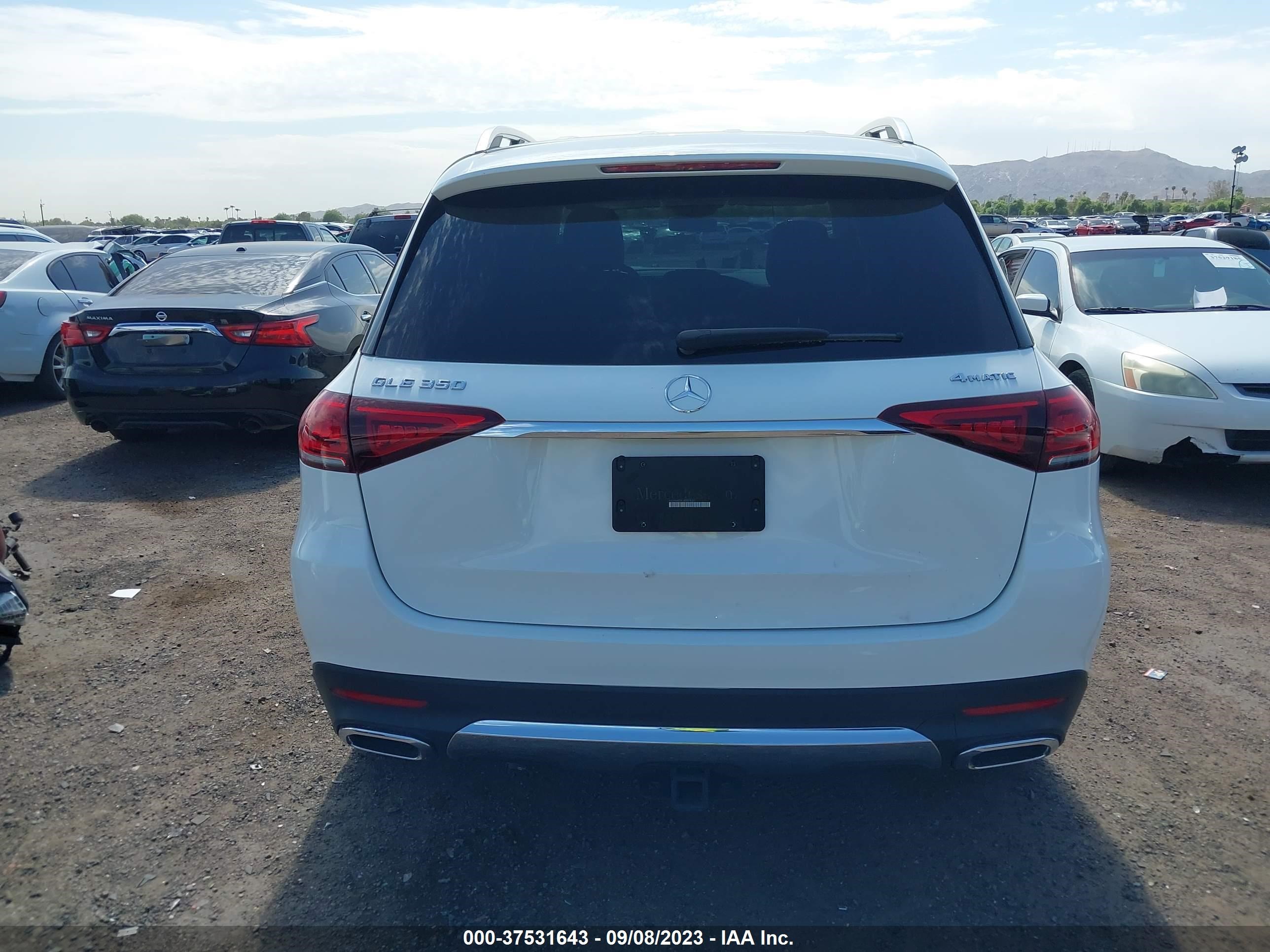 Photo 15 VIN: 4JGFB4KB9LA007520 - MERCEDES-BENZ GLE 