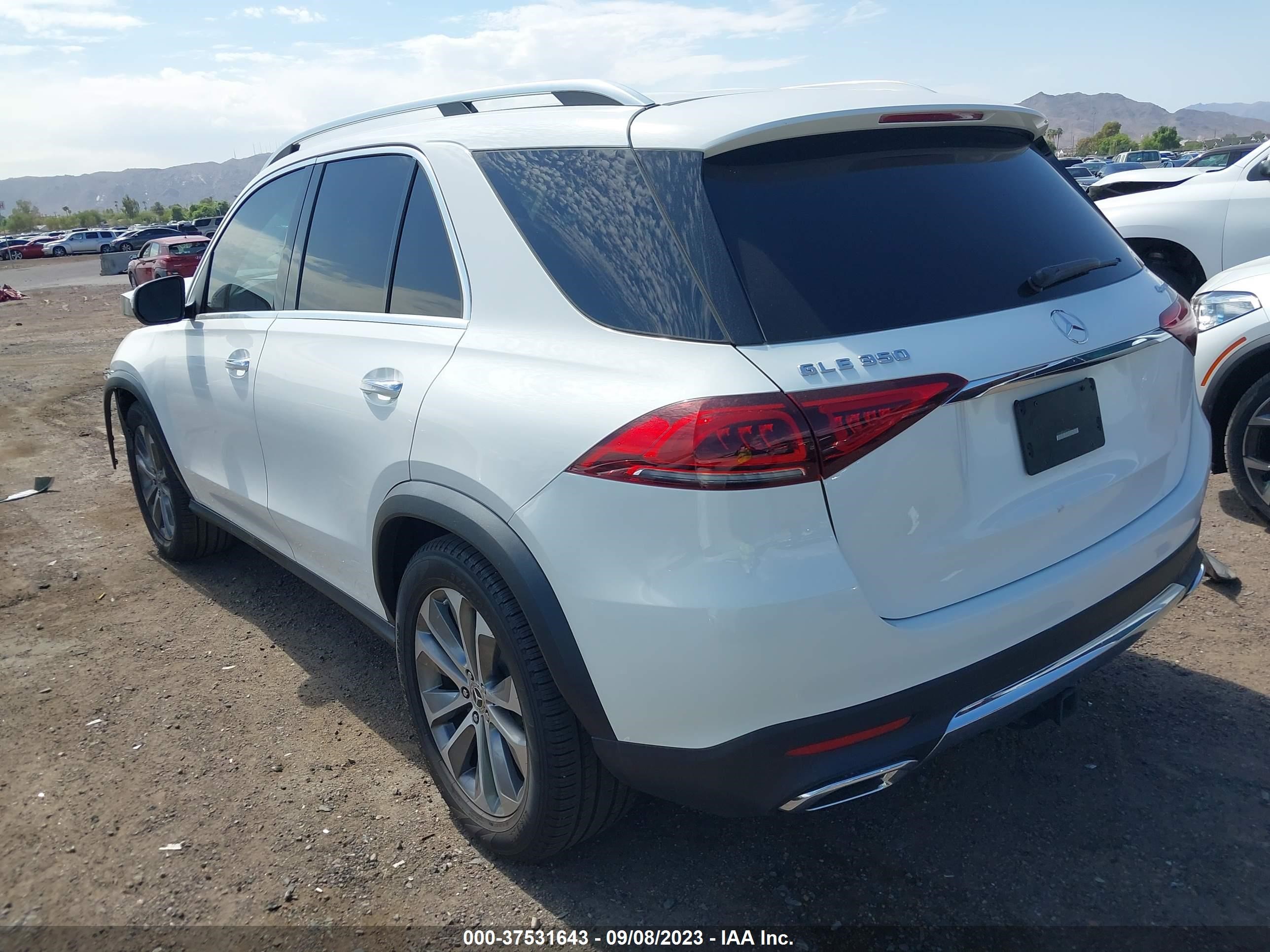 Photo 2 VIN: 4JGFB4KB9LA007520 - MERCEDES-BENZ GLE 