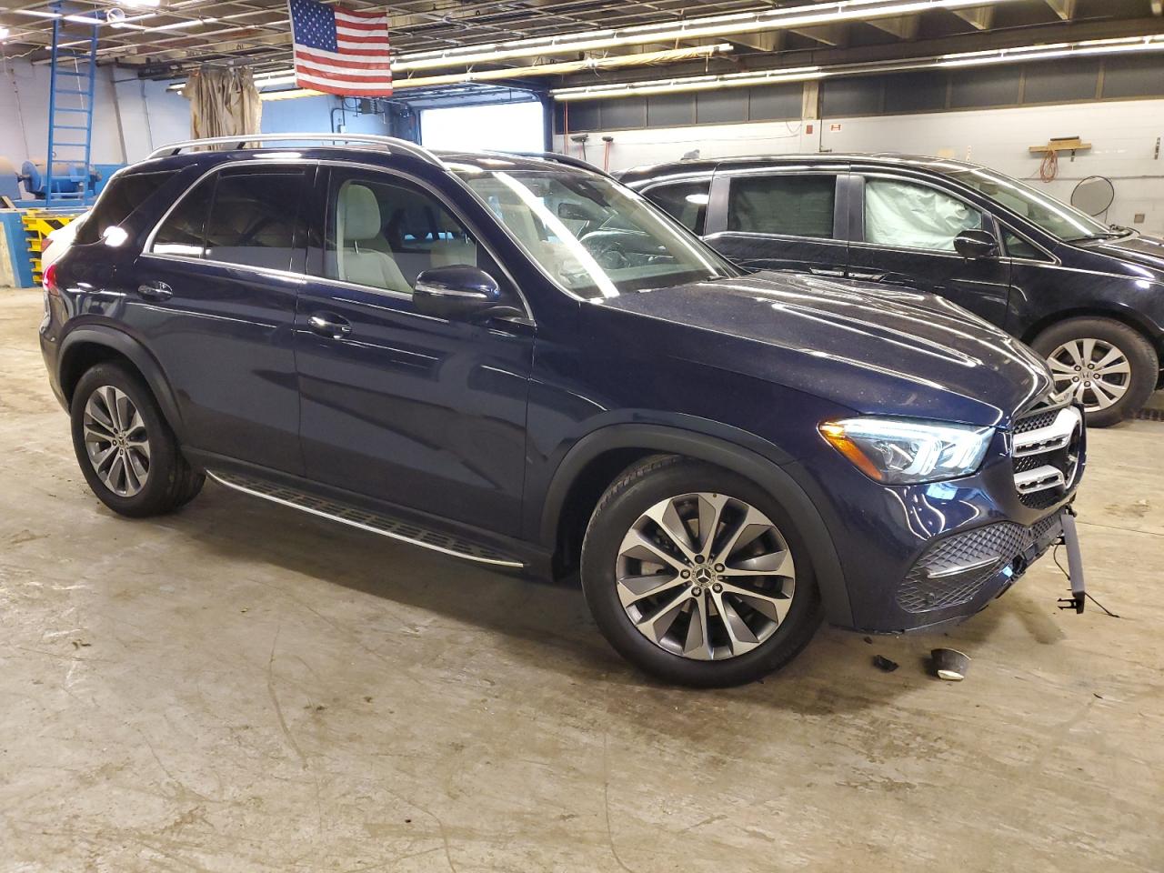 Photo 3 VIN: 4JGFB4KE0NA734042 - MERCEDES-BENZ GLE 