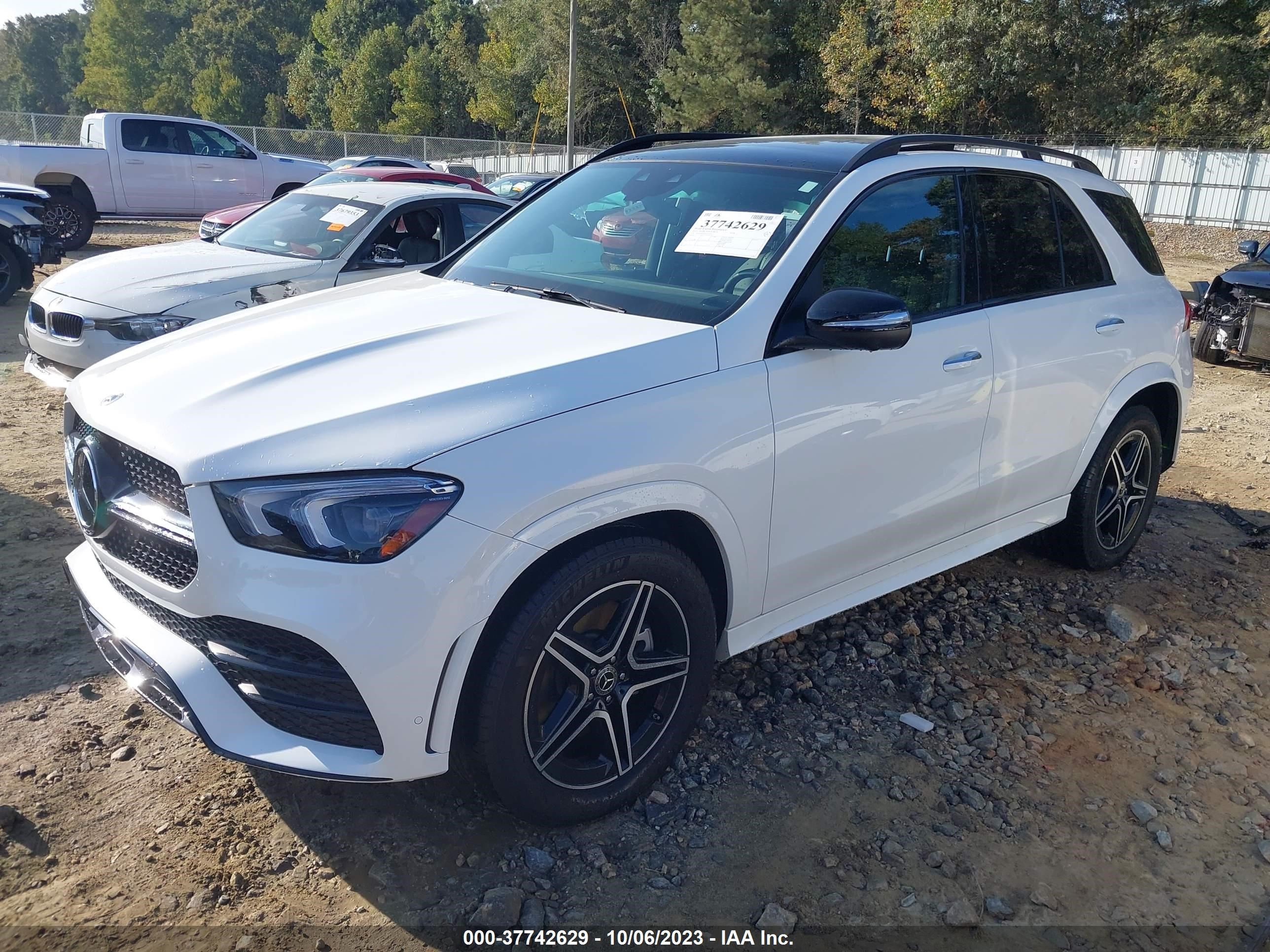 Photo 1 VIN: 4JGFB5KB3NA627692 - MERCEDES-BENZ GLE 