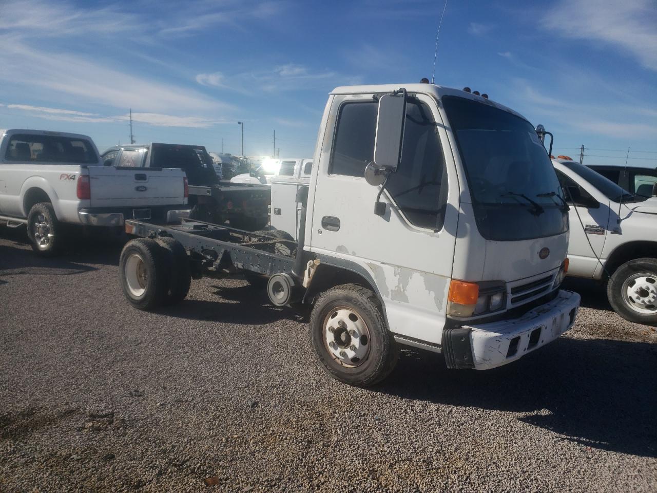 Photo 3 VIN: 4KLB4B1R02J803331 - ISUZU NPR 