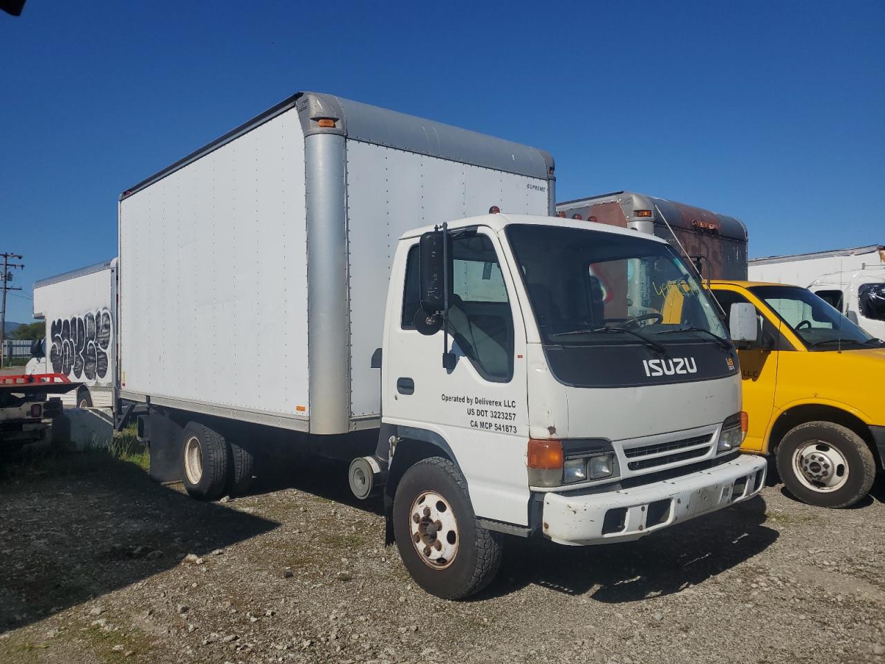 Photo 3 VIN: 4KLB4B1R8XJ005750 - ISUZU NPR 