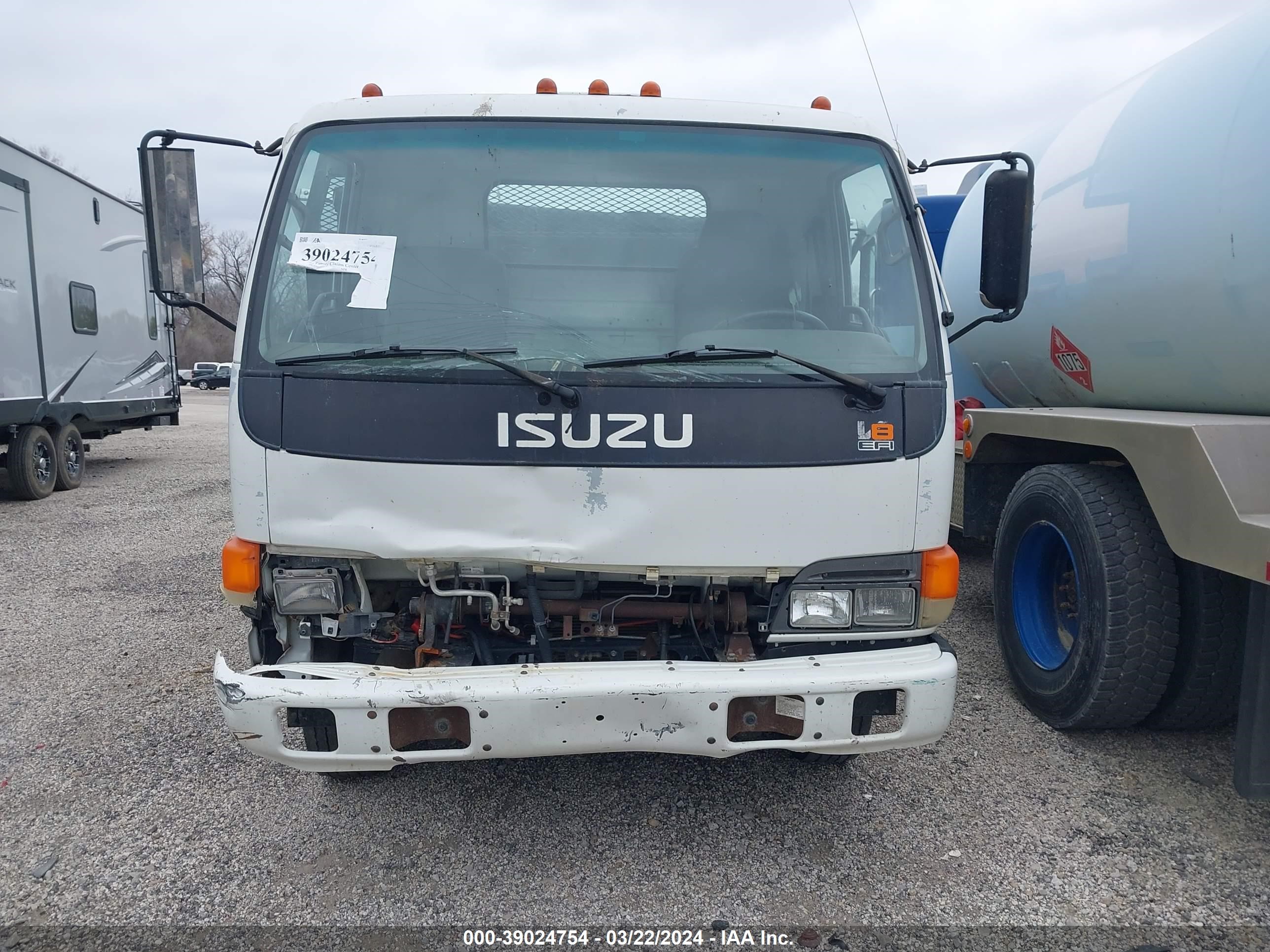 Photo 11 VIN: 4KLC4B1R81J800437 - ISUZU NPR 