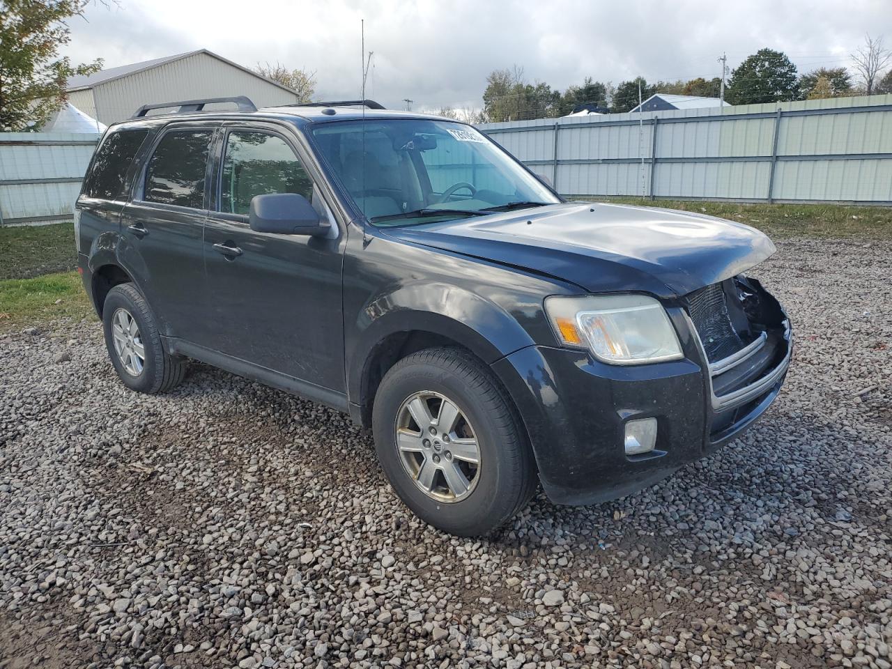 Photo 3 VIN: 4M2CN8B74BKJ01261 - MERCURY MARINER 