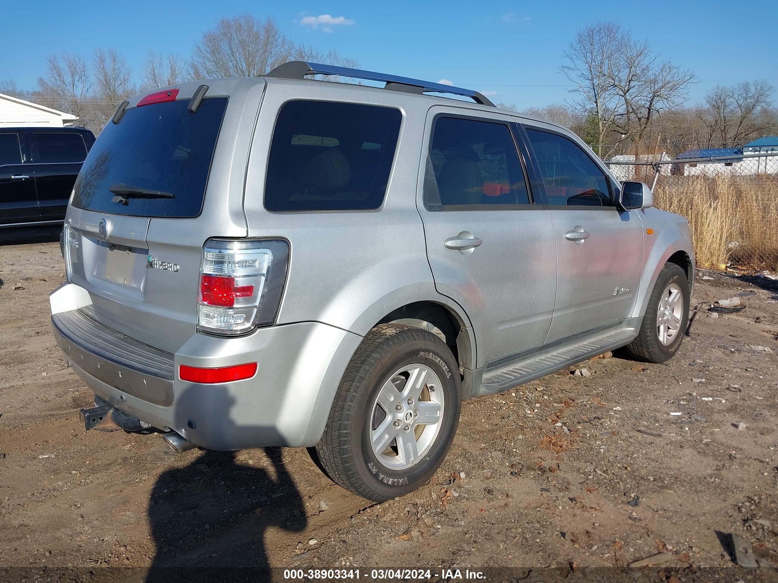 Photo 3 VIN: 4M2CU293X9KJ15730 - MERCURY MARINER 