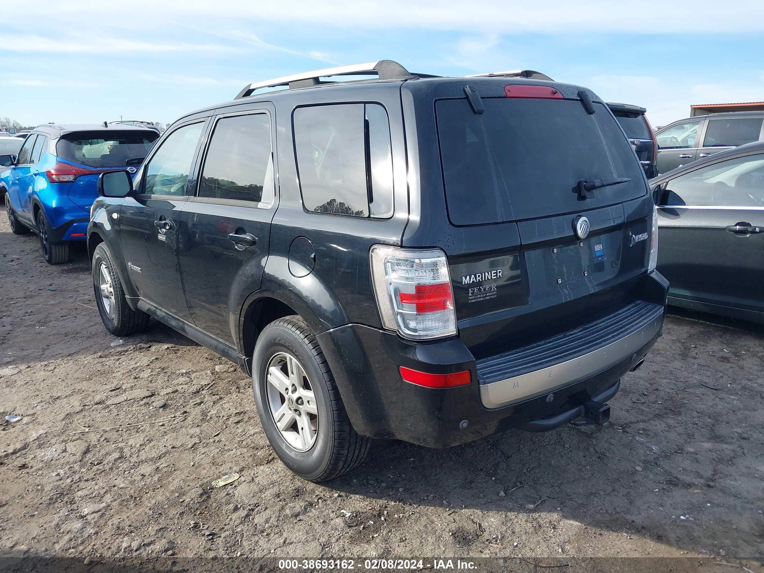 Photo 2 VIN: 4M2CU39H78KJ32646 - MERCURY MARINER 