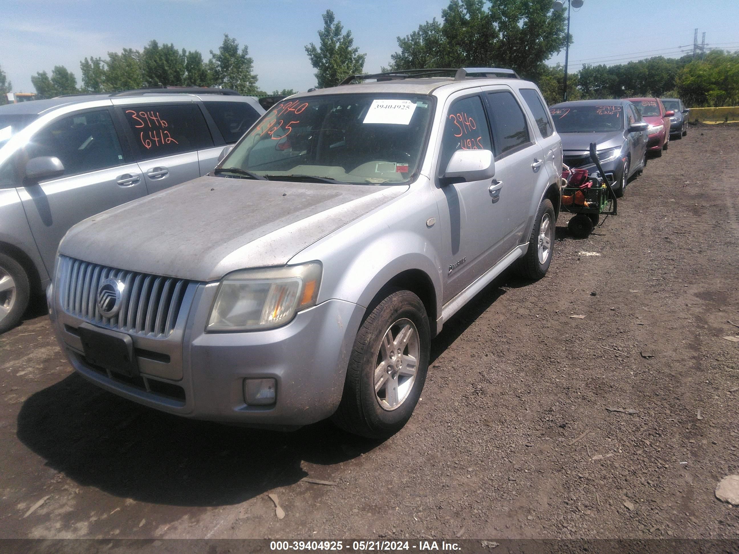 Photo 1 VIN: 4M2CU39HX8KJ15145 - MERCURY MARINER 