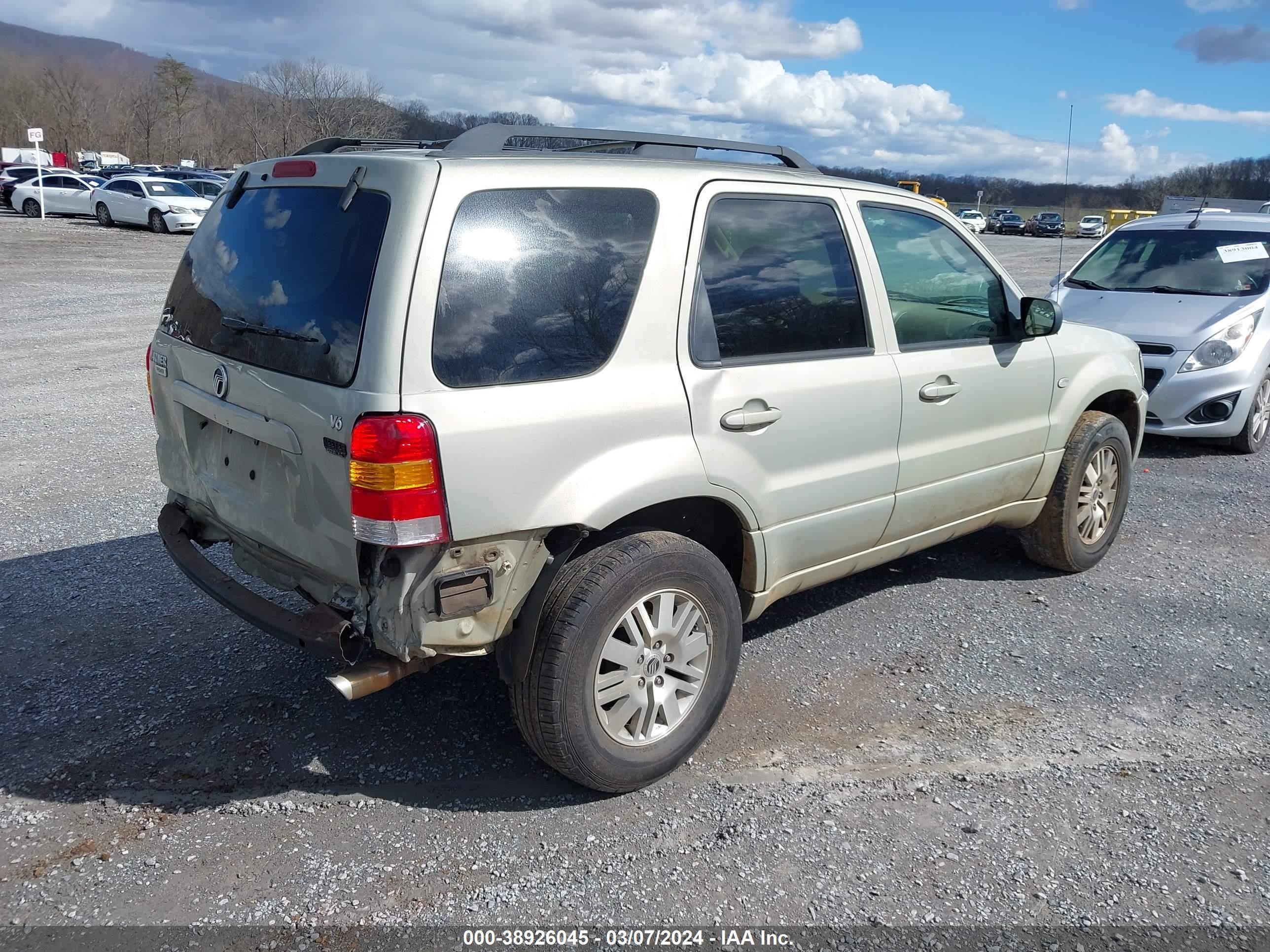 Photo 3 VIN: 4M2CU56115DJ12475 - MERCURY MARINER 