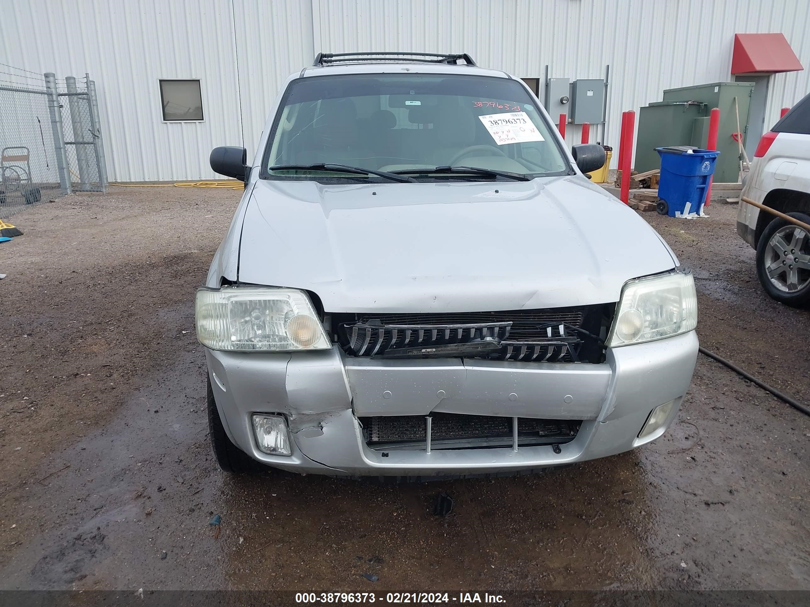 Photo 12 VIN: 4M2CU56116KJ08634 - MERCURY MARINER 