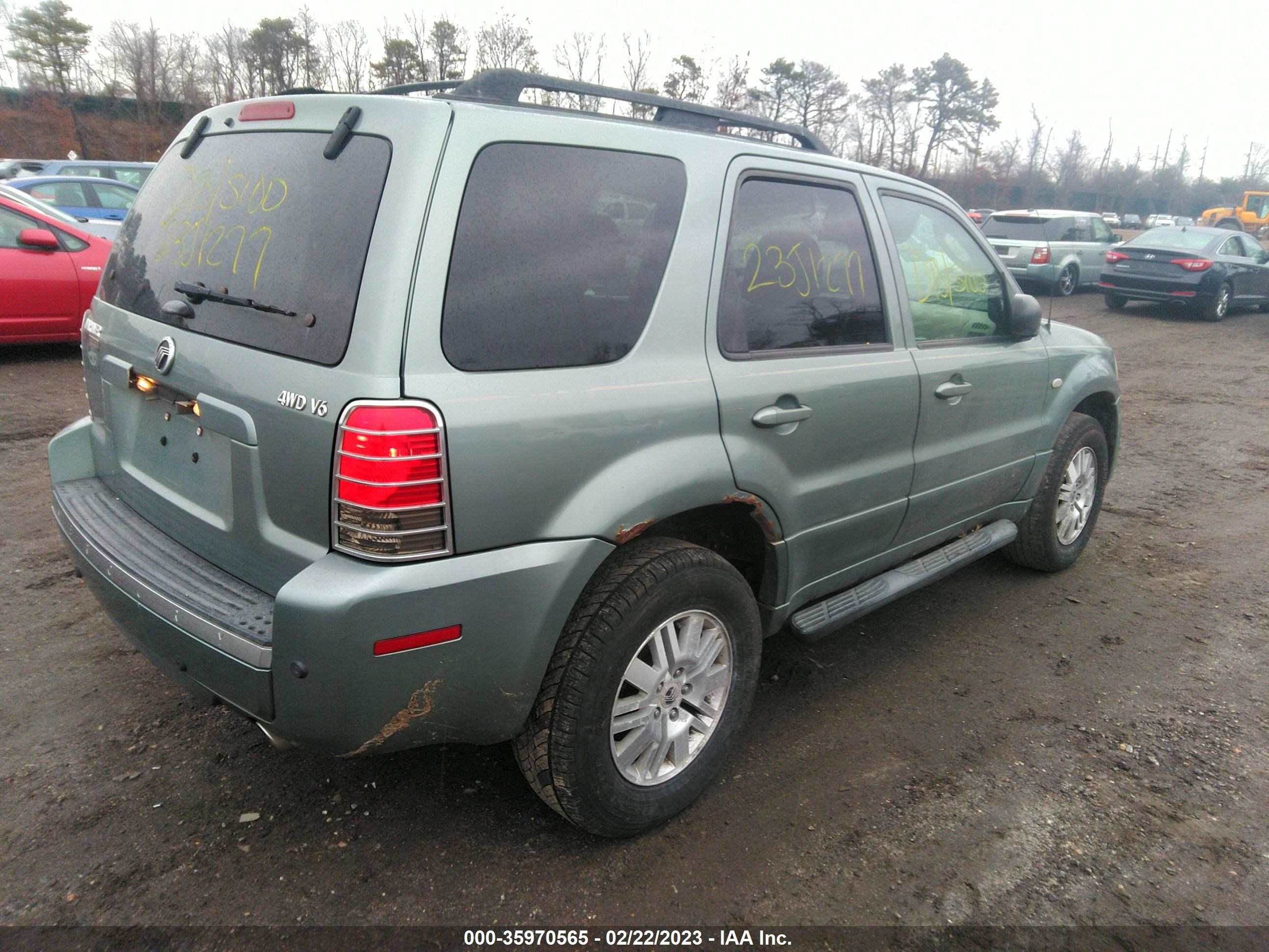 Photo 3 VIN: 4M2CU57156KJ06822 - MERCURY MARINER 