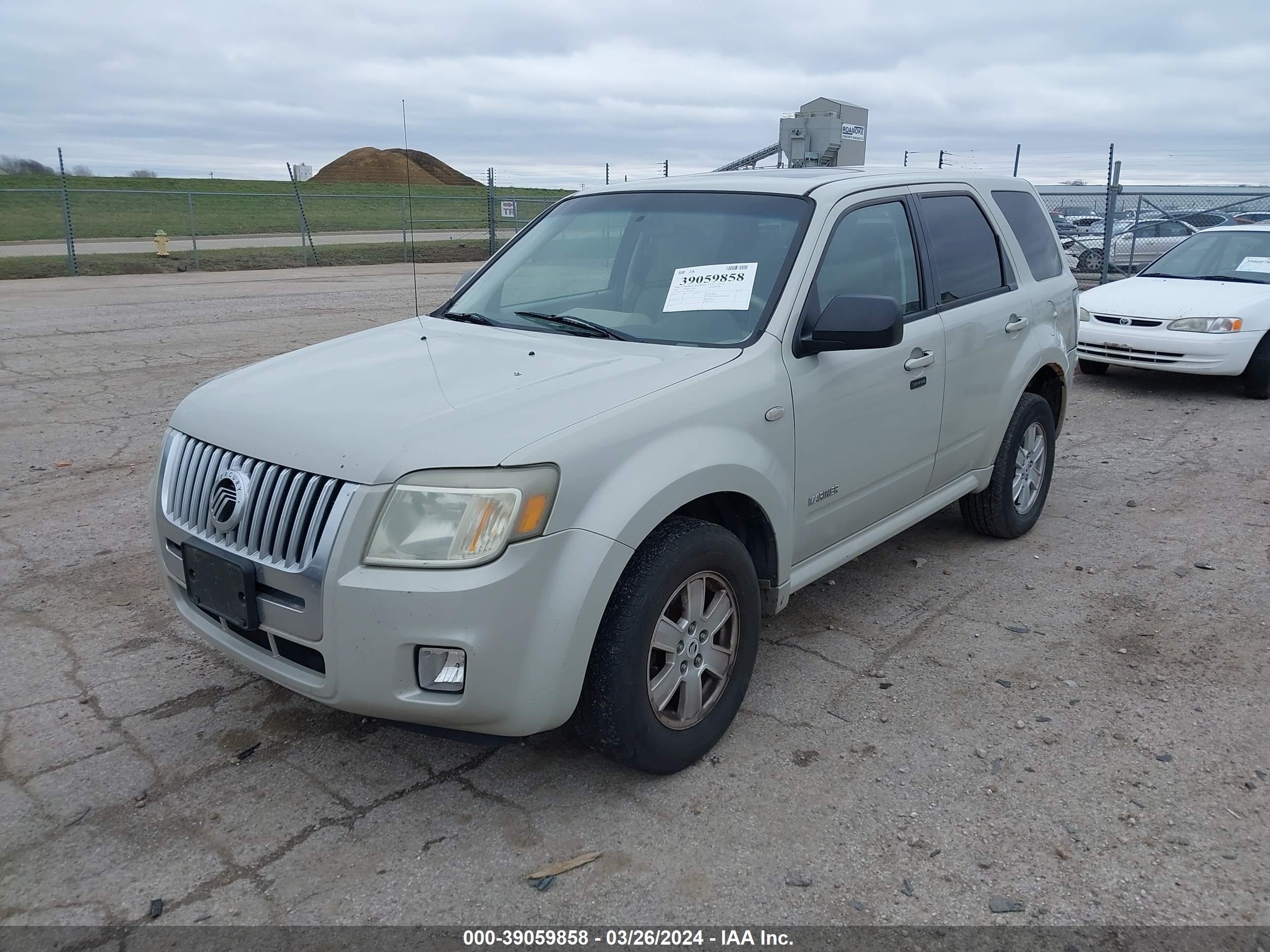 Photo 1 VIN: 4M2CU81158KJ49232 - MERCURY MARINER 