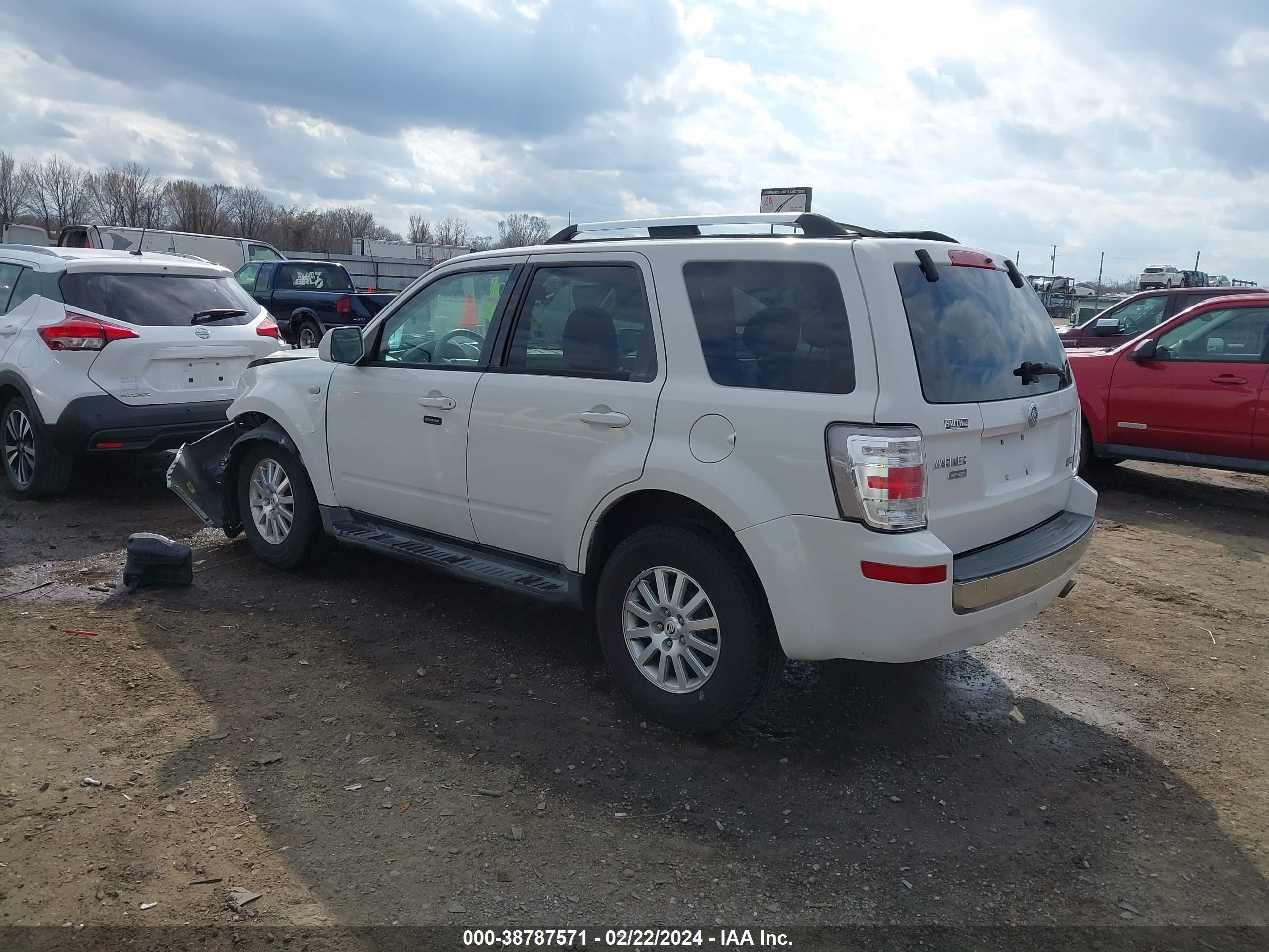 Photo 2 VIN: 4M2CU87729KJ06965 - MERCURY MARINER 