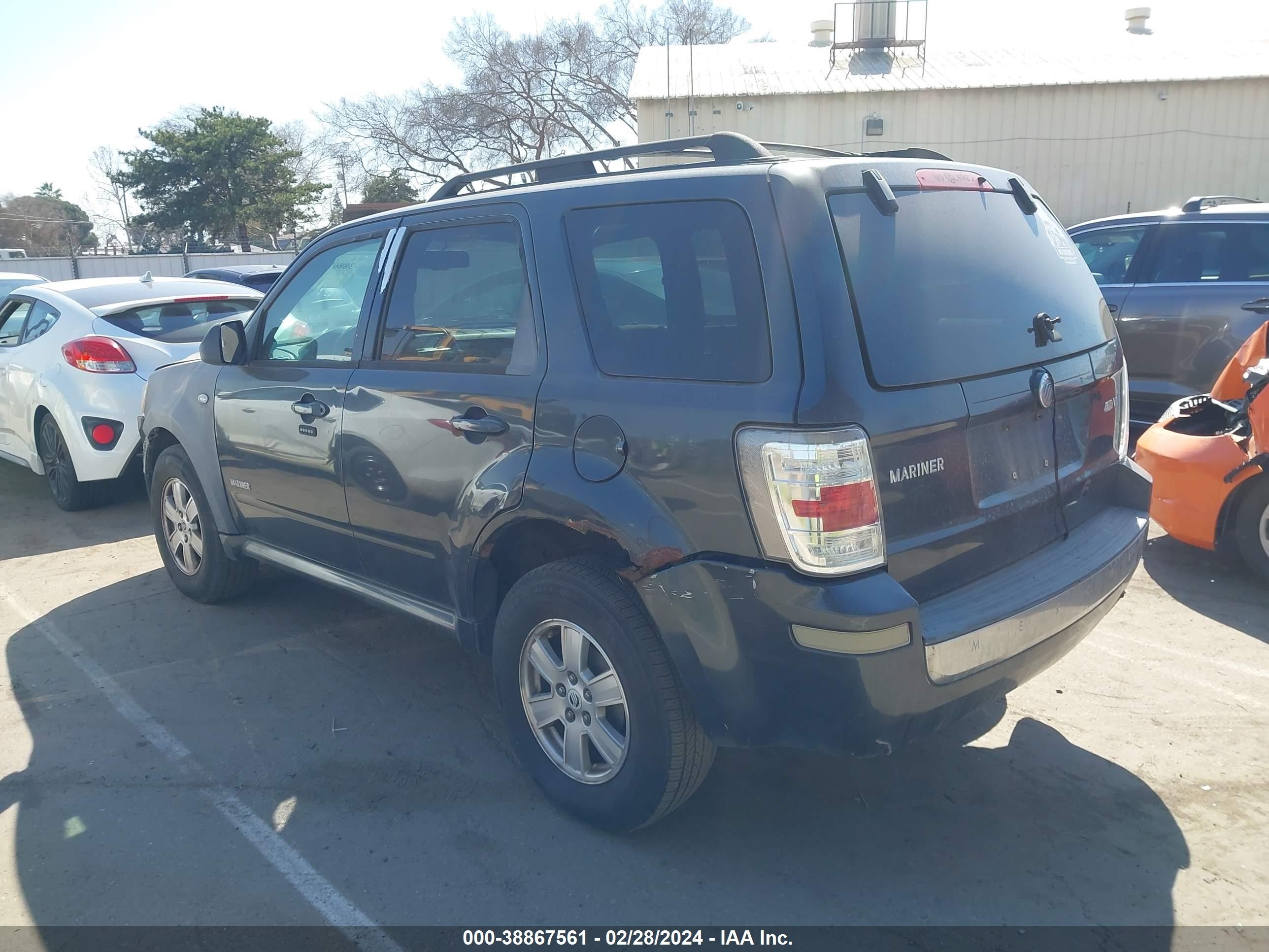 Photo 2 VIN: 4M2CU91158KK04619 - MERCURY MARINER 