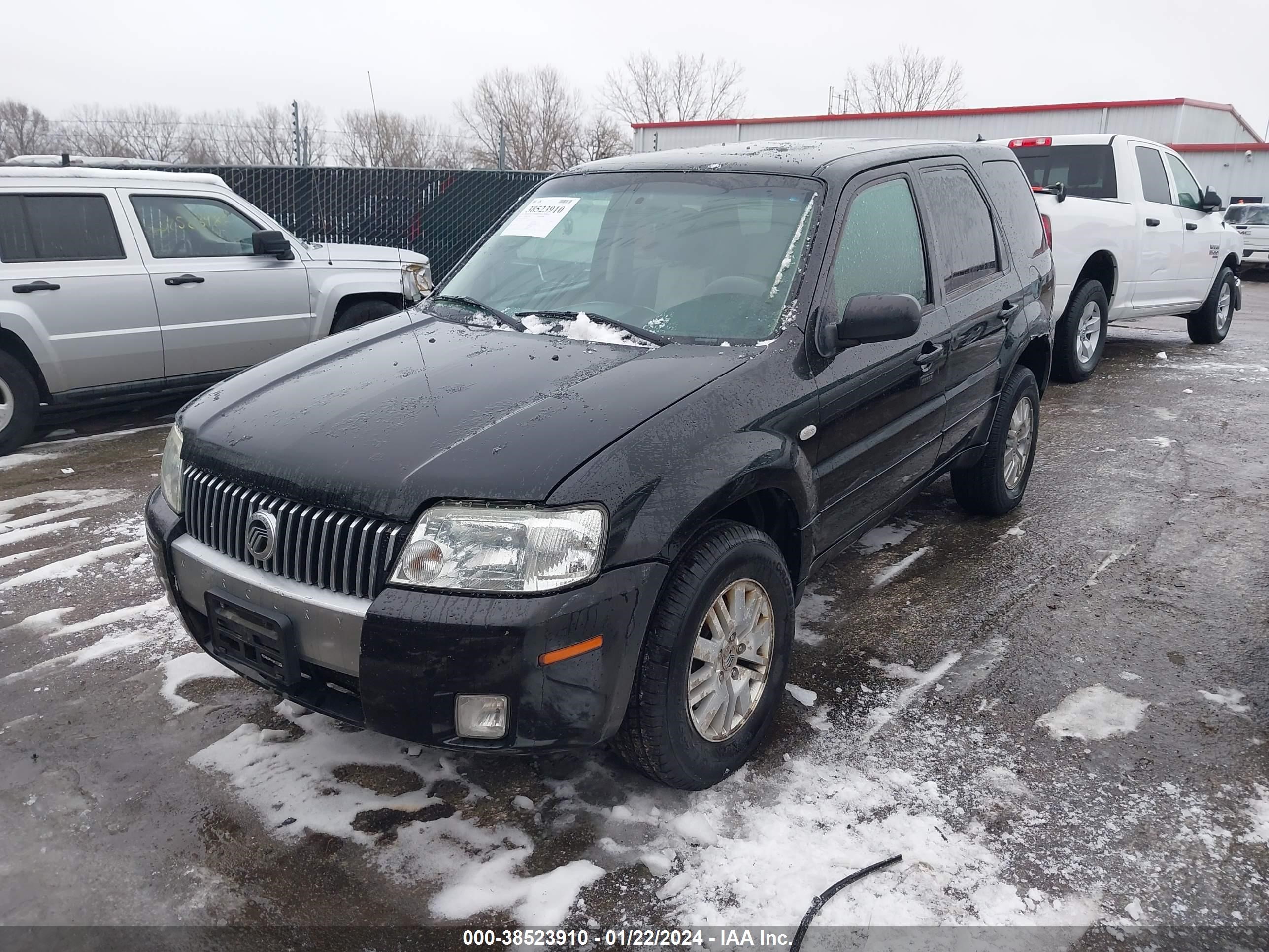 Photo 1 VIN: 4M2CU97127KJ20444 - MERCURY MARINER 