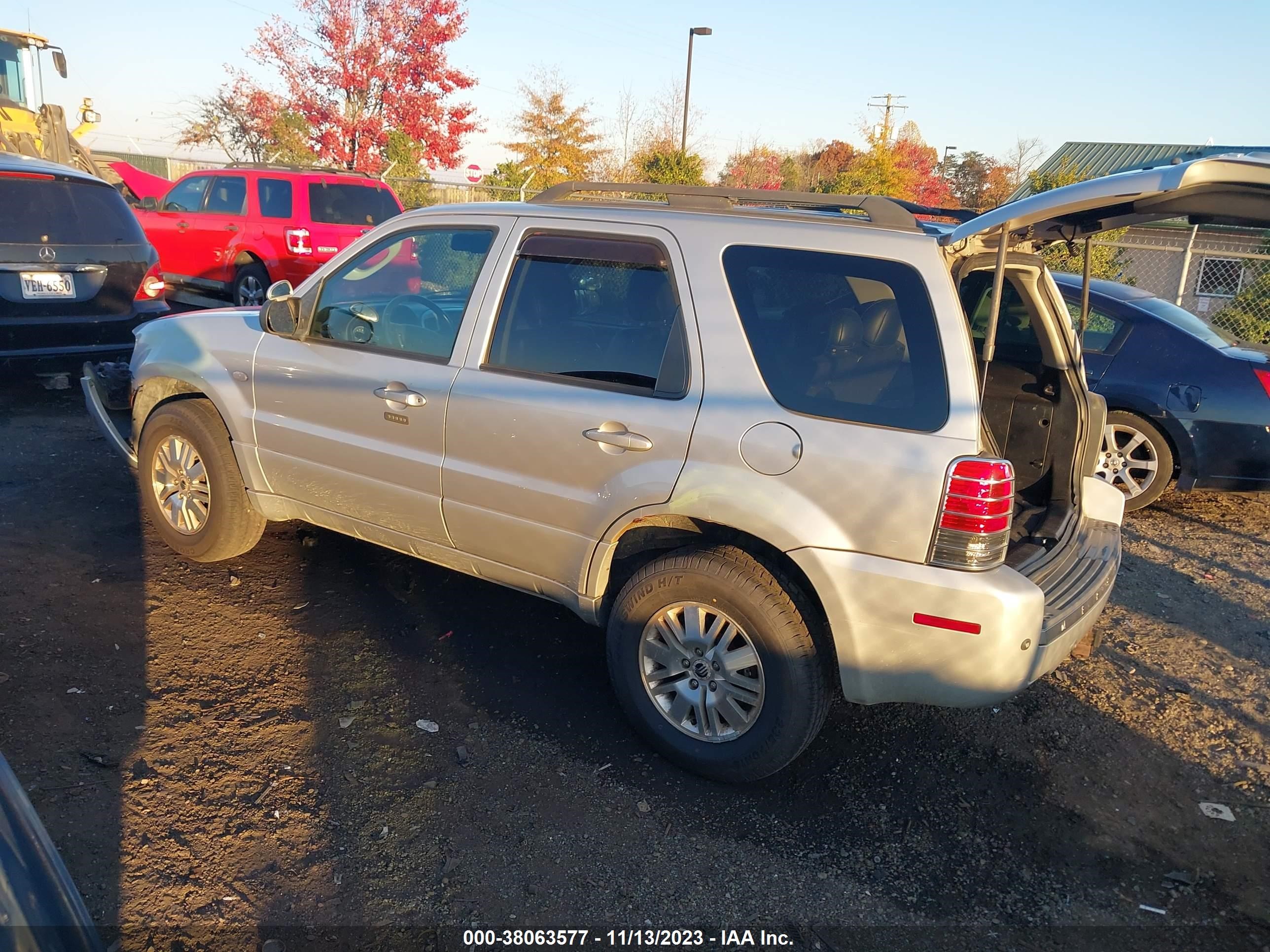 Photo 2 VIN: 4M2CU97147KJ05685 - MERCURY MARINER 