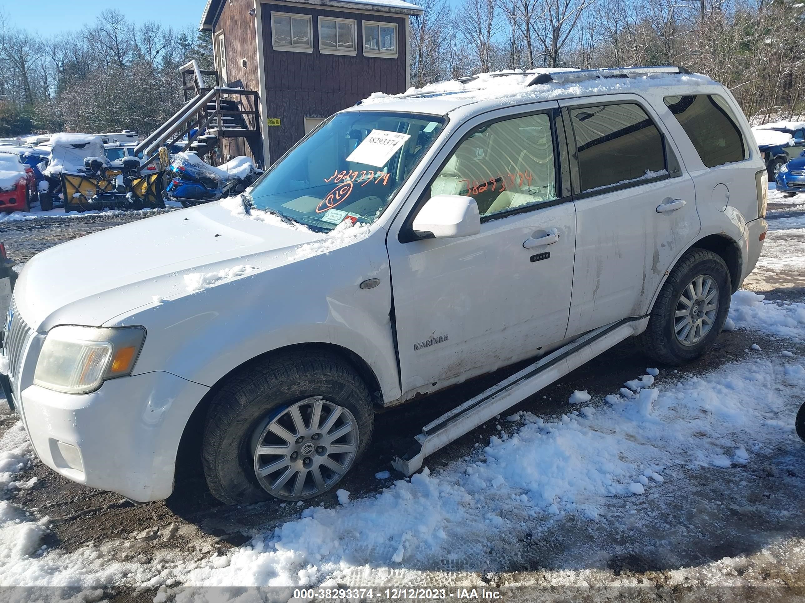 Photo 5 VIN: 4M2CU97148KJ22696 - MERCURY MARINER 