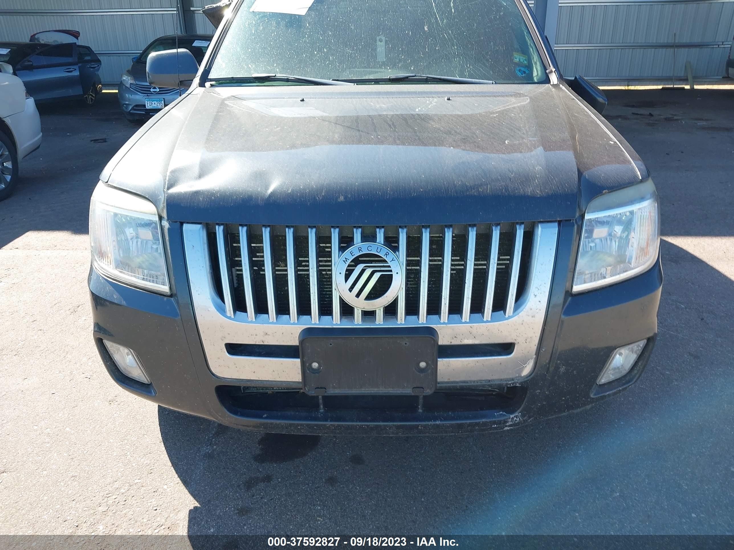 Photo 11 VIN: 4M2CU97178KJ52310 - MERCURY MARINER 