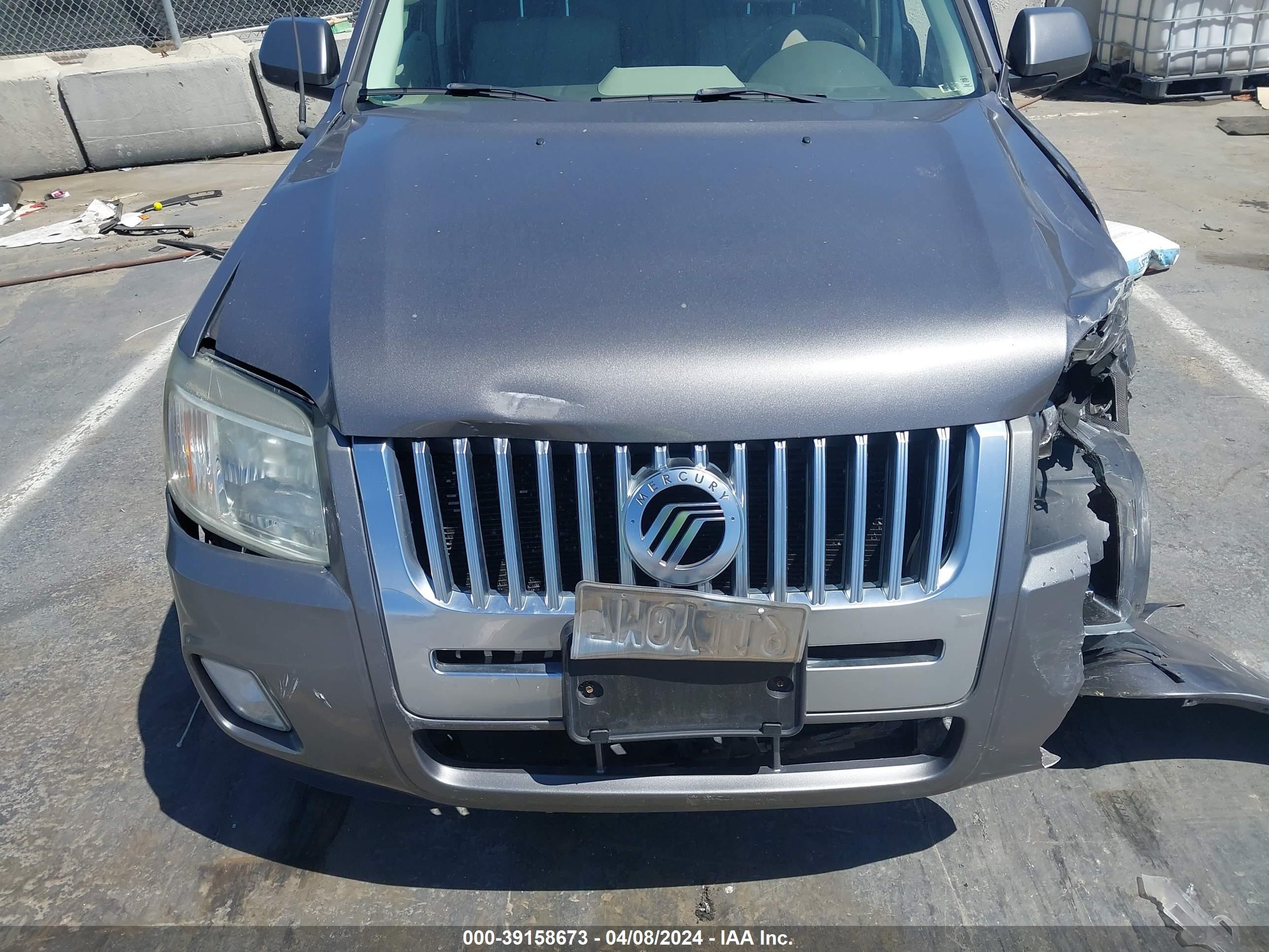 Photo 11 VIN: 4M2CU97G89KJ02201 - MERCURY MARINER 