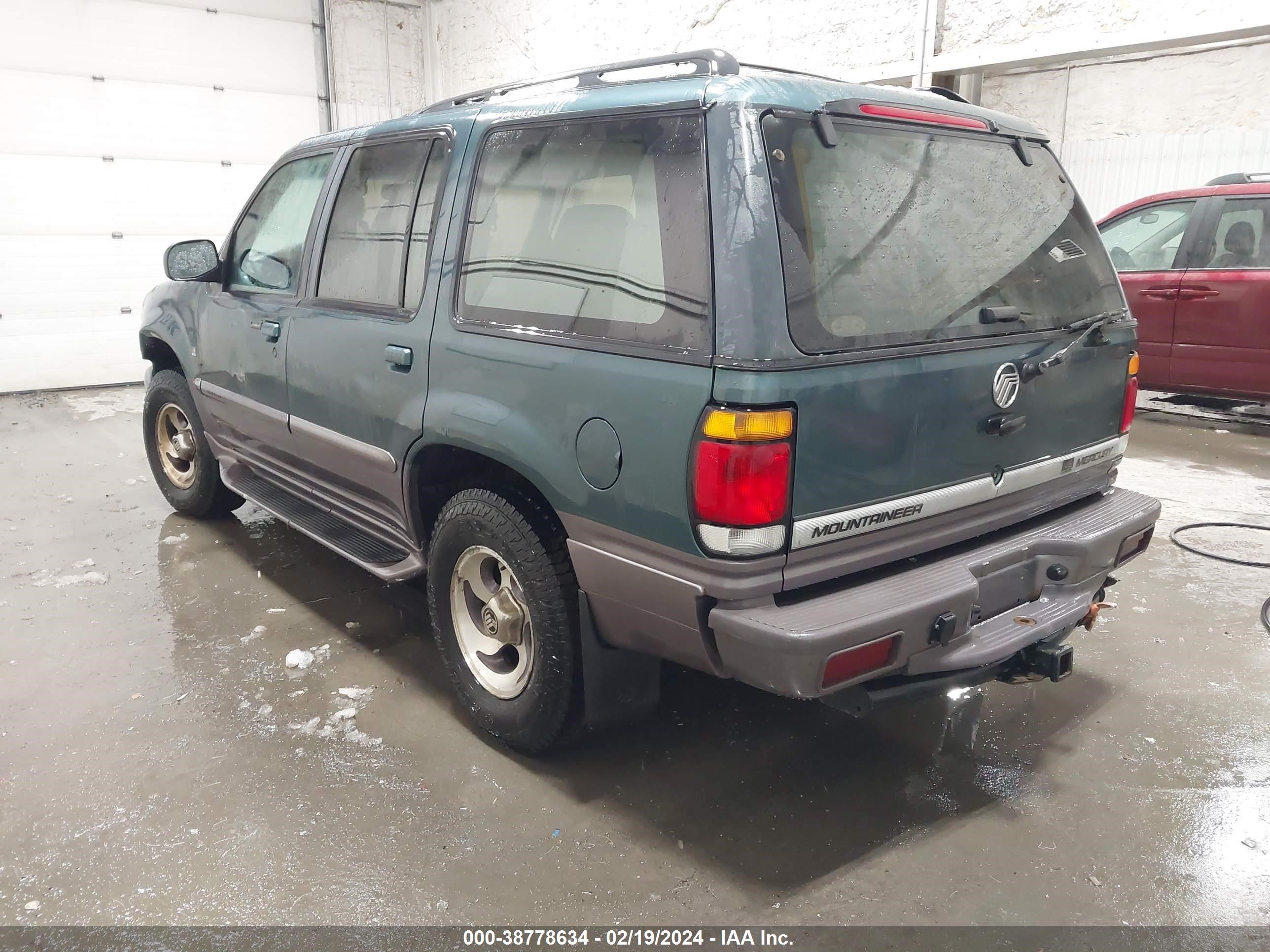 Photo 2 VIN: 4M2DU55P3VUJ28770 - MERCURY MOUNTAINEER 