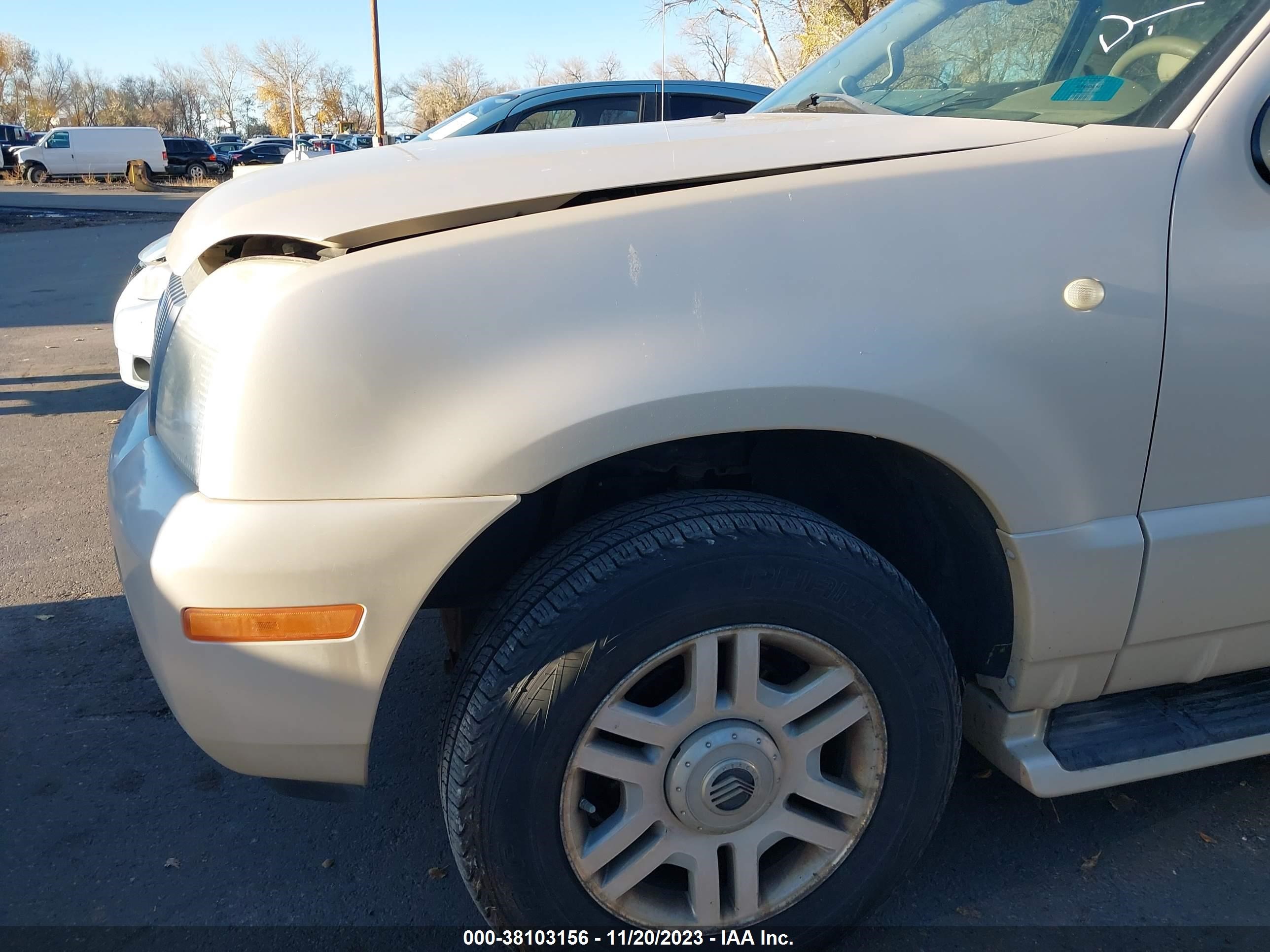 Photo 5 VIN: 4M2DU86K35ZJ24354 - MERCURY MOUNTAINEER 