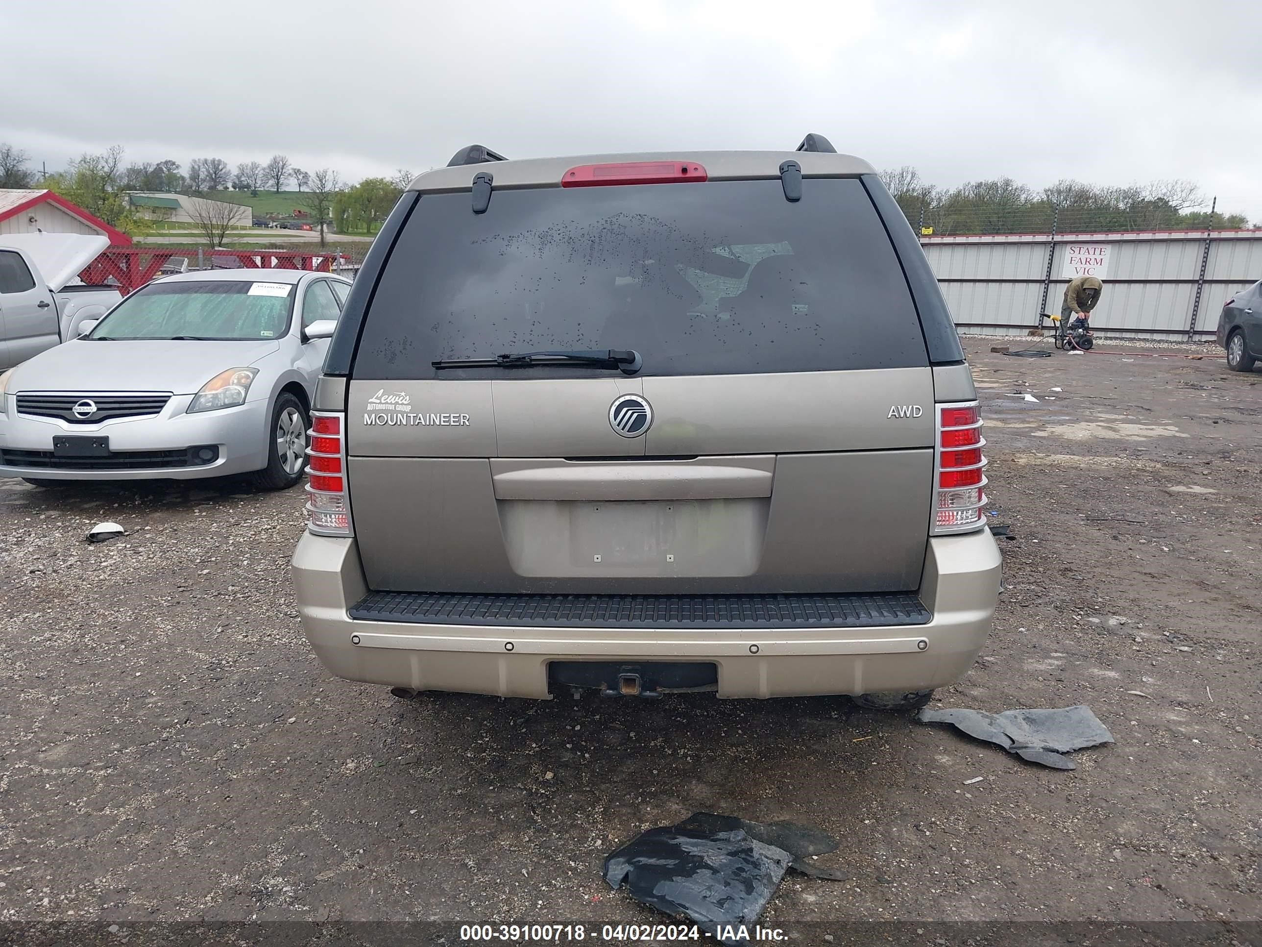 Photo 16 VIN: 4M2DU86K54ZJ03150 - MERCURY MOUNTAINEER 