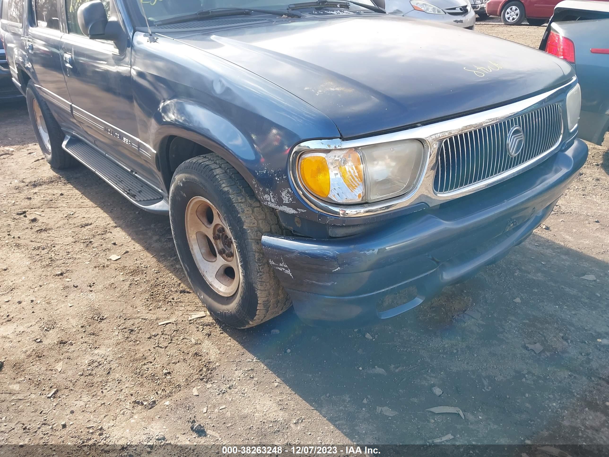 Photo 5 VIN: 4M2DU86P4YUJ35229 - MERCURY MOUNTAINEER 