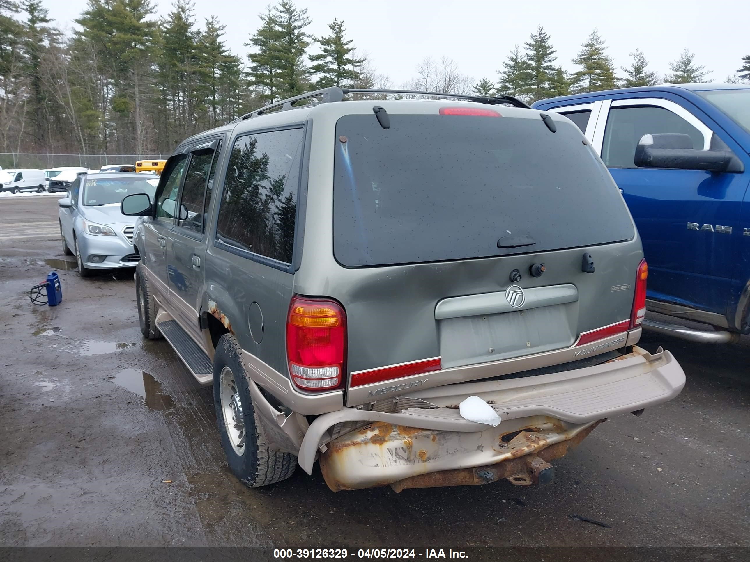 Photo 15 VIN: 4M2DU86P4YUJ44433 - MERCURY MOUNTAINEER 