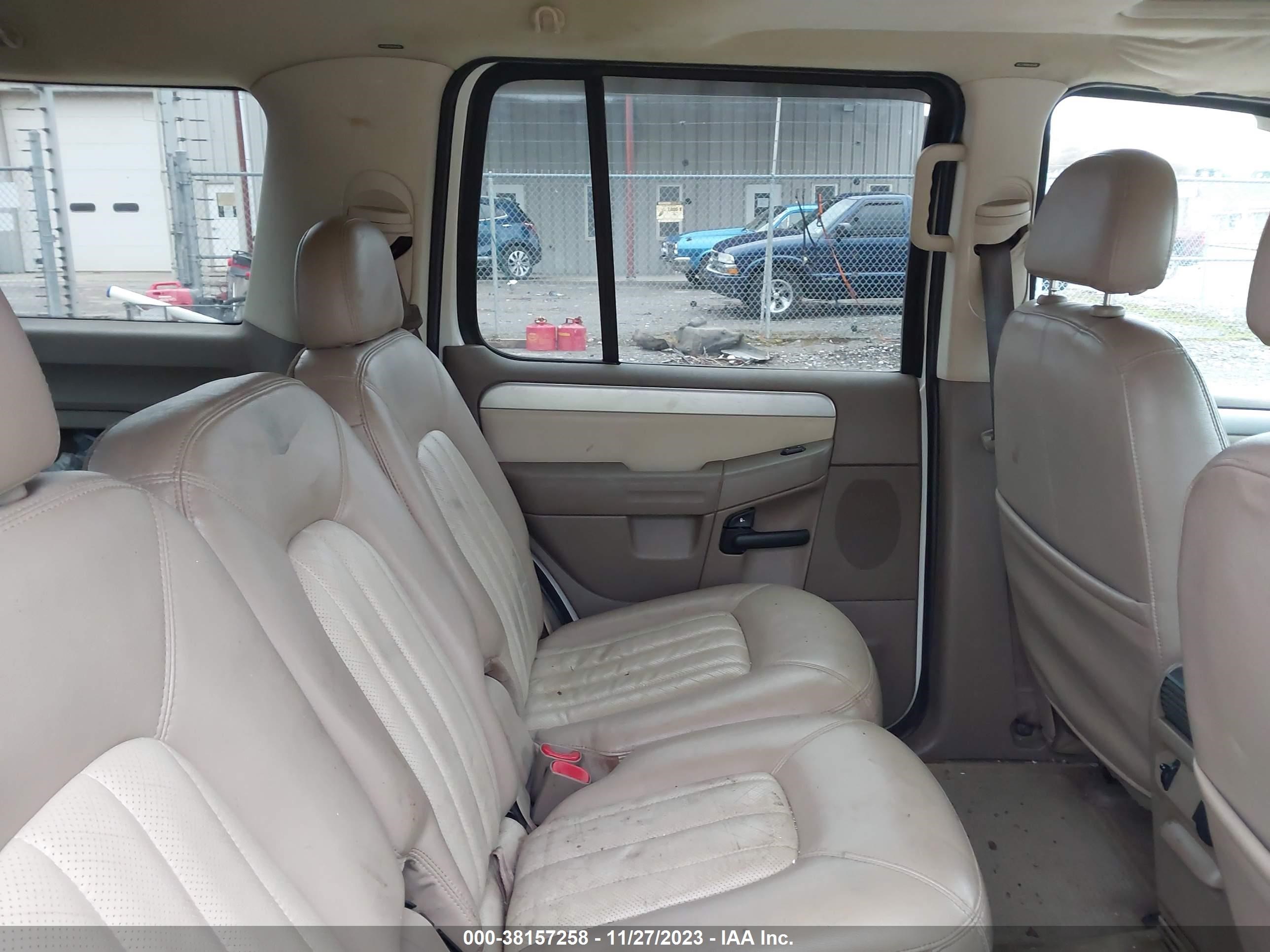 Photo 7 VIN: 4M2DU86W12ZJ39014 - MERCURY MOUNTAINEER 