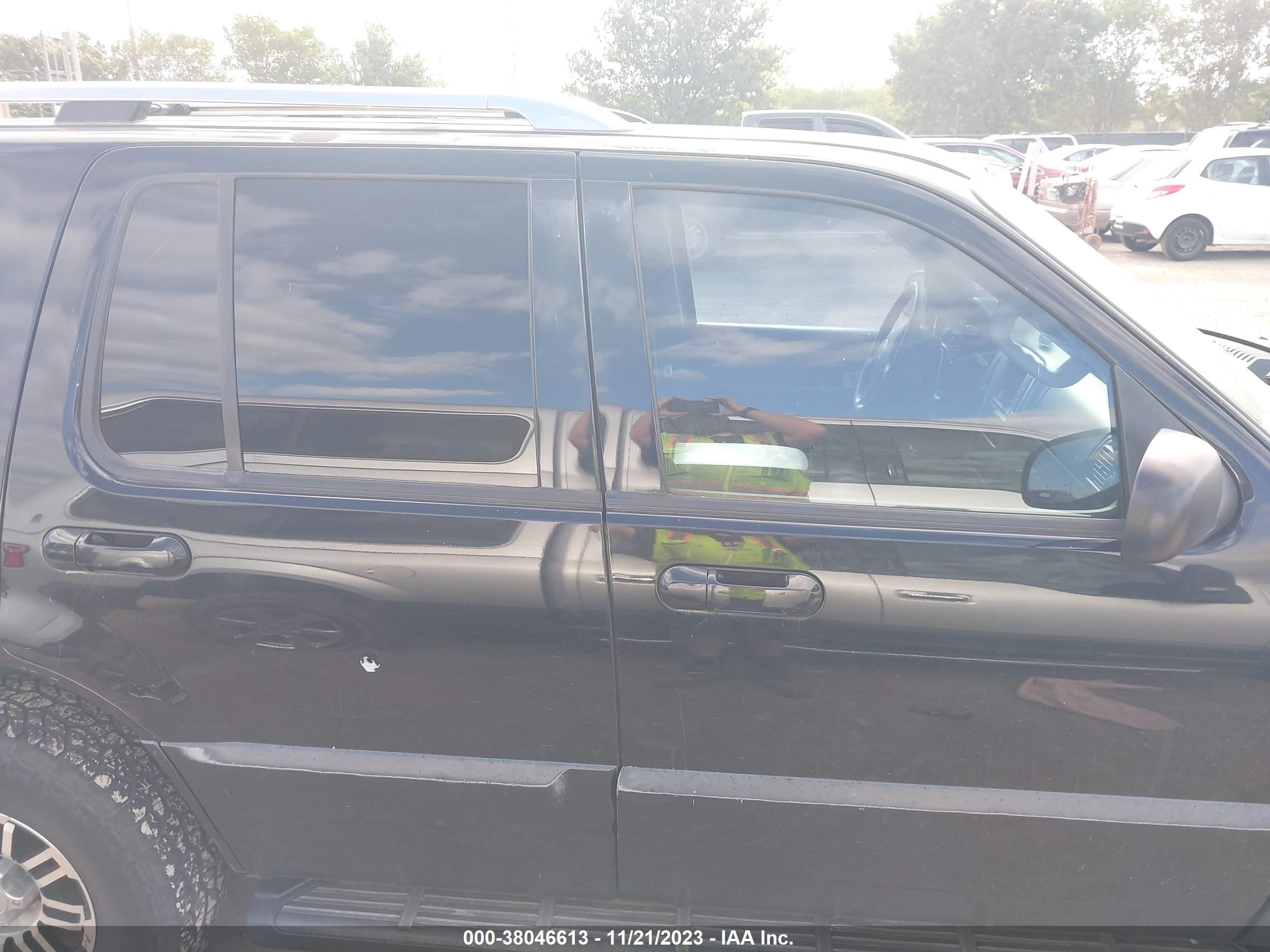 Photo 12 VIN: 4M2DU86W34ZJ06616 - MERCURY MOUNTAINEER 