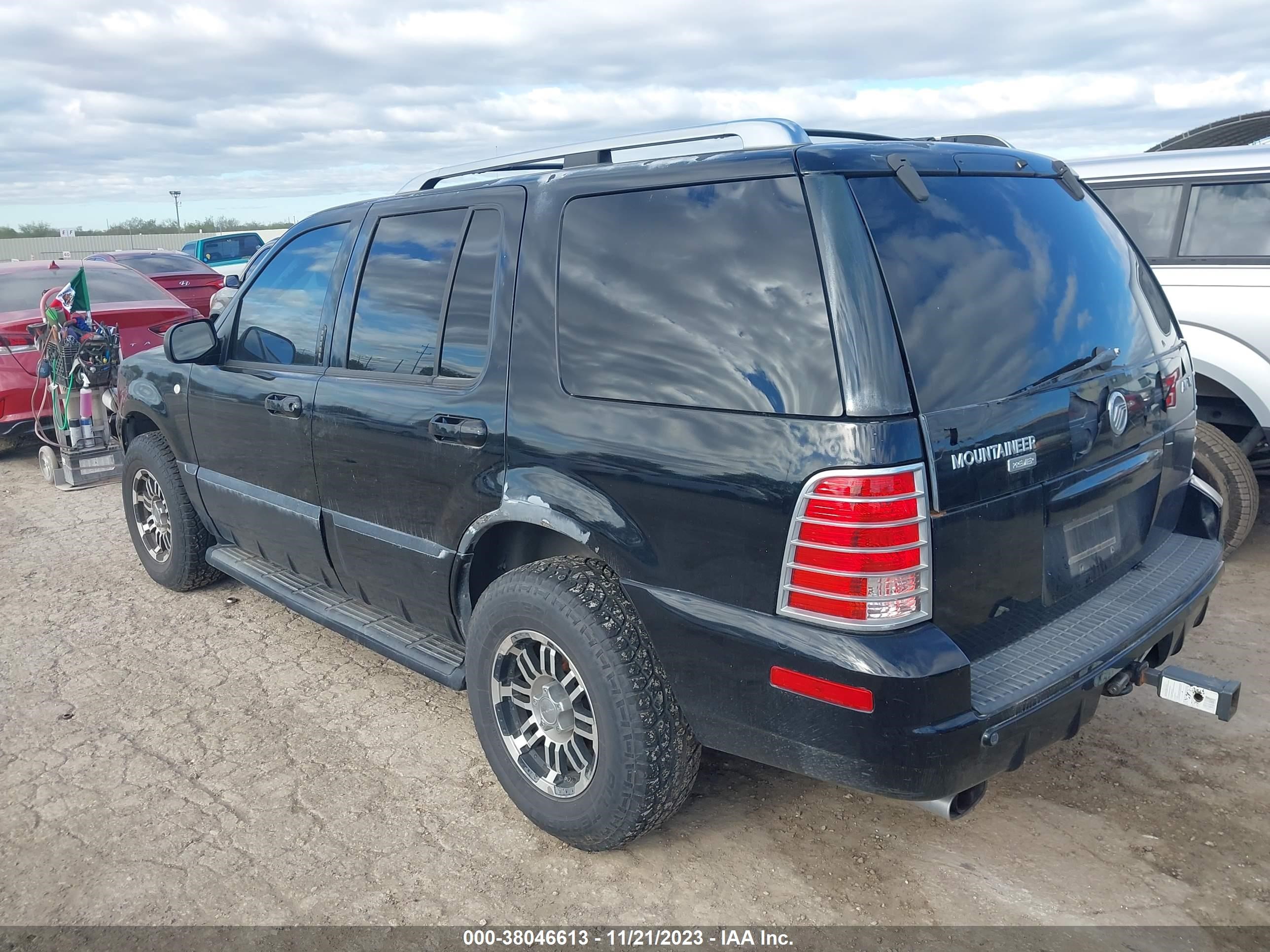 Photo 2 VIN: 4M2DU86W34ZJ06616 - MERCURY MOUNTAINEER 